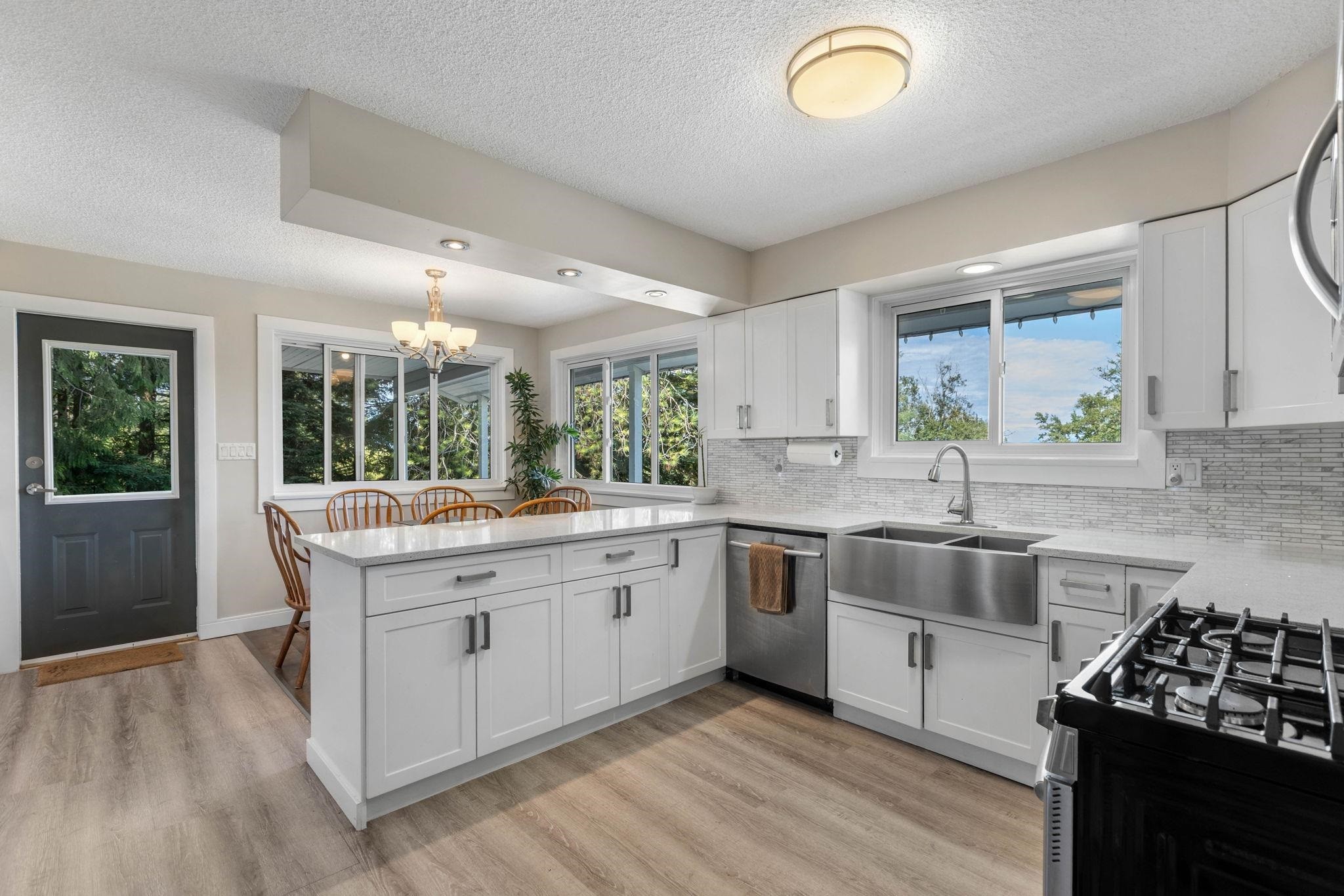 









205


210

Street,
Langley,




BC
V2Z 2G6

