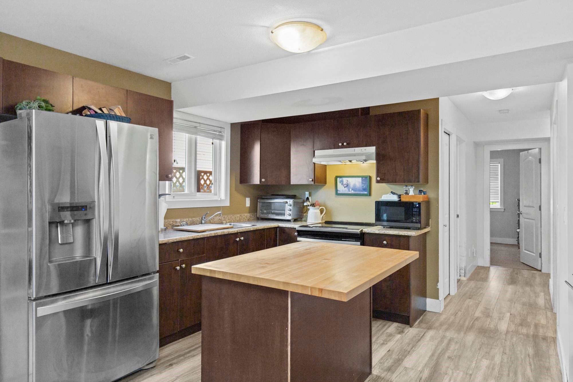 









8637


Maynard

Terrace,
Mission,




BC
V4S 0B7

