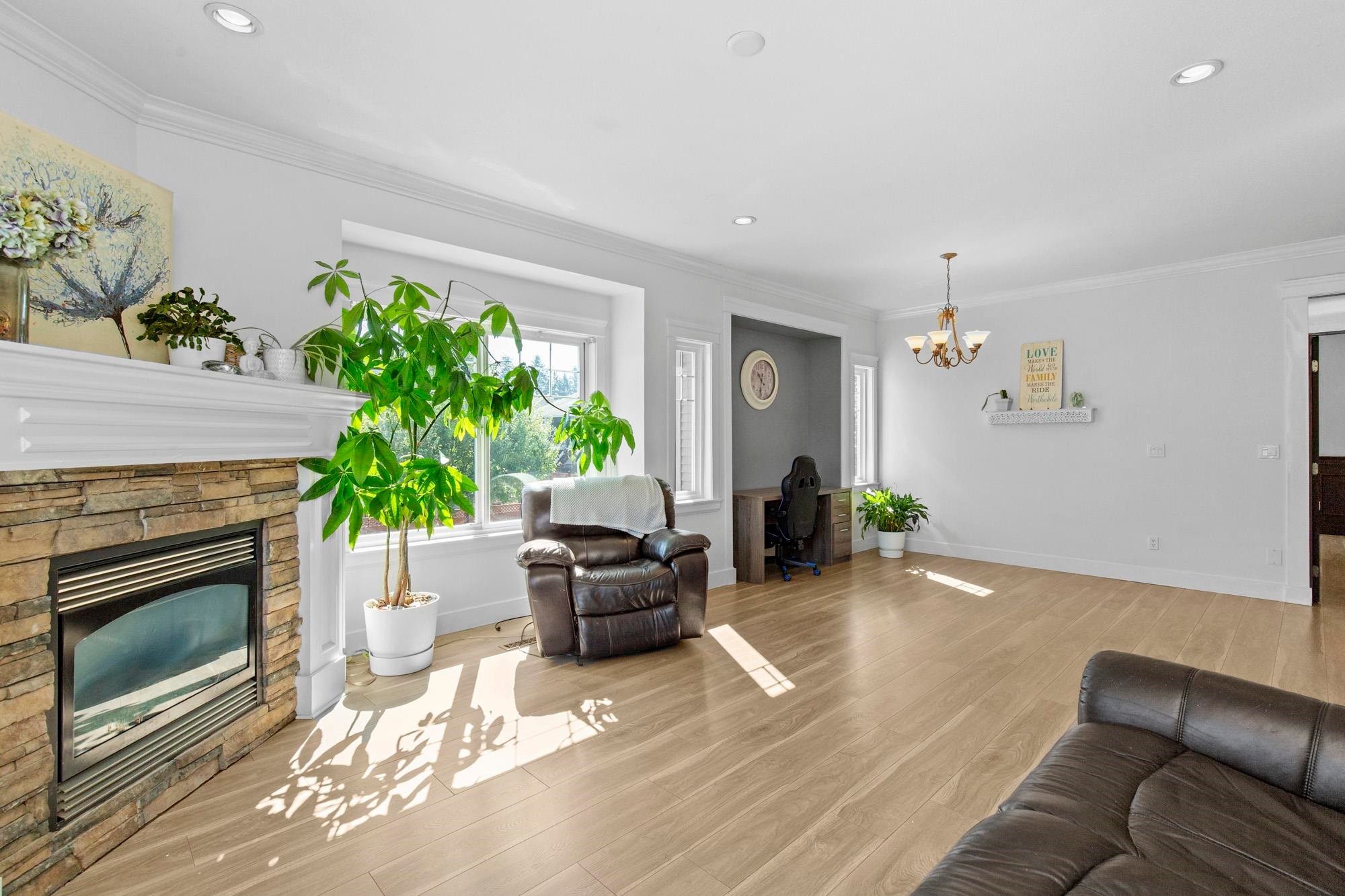 









8637


Maynard

Terrace,
Mission,




BC
V4S 0B7

