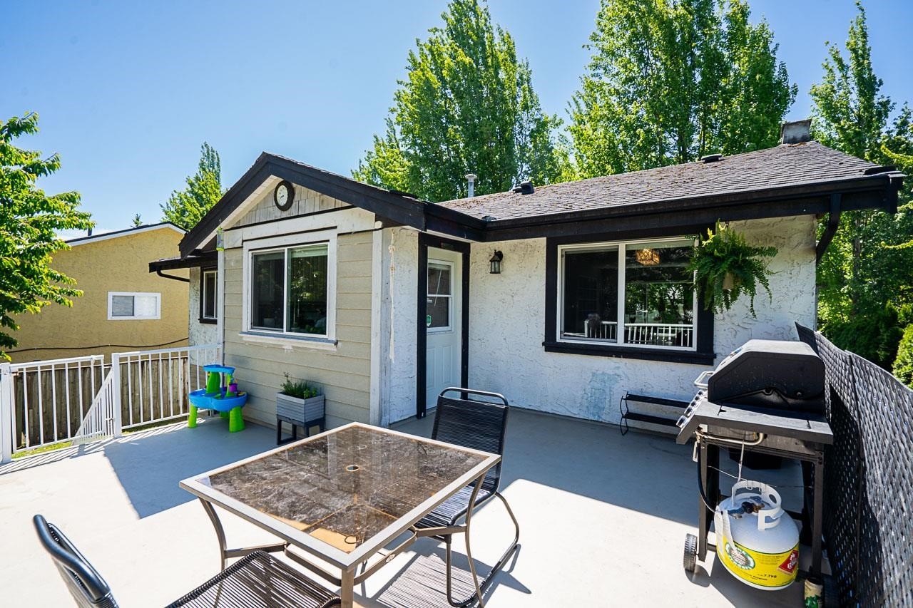 









17223


61b

Avenue,
Surrey,




BC
V3S 5M7

