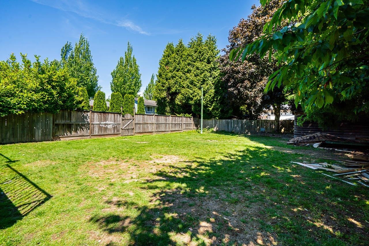 









17223


61b

Avenue,
Surrey,




BC
V3S 5M7

