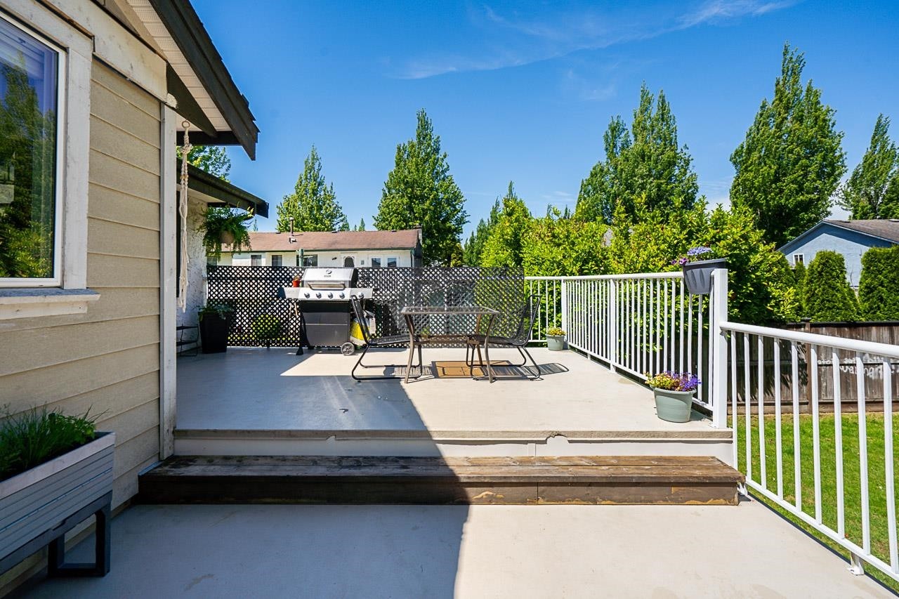 









17223


61b

Avenue,
Surrey,




BC
V3S 5M7

