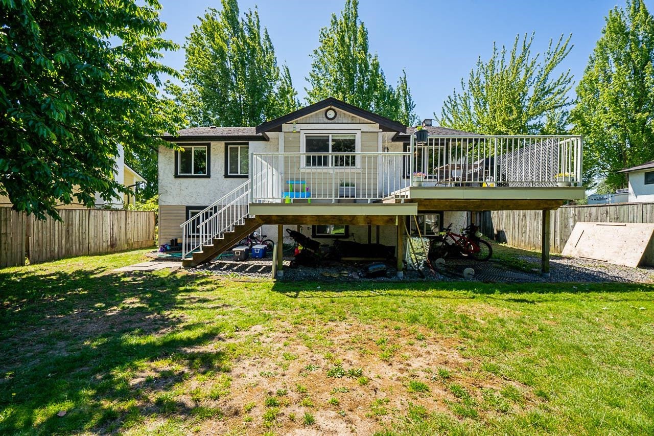 









17223


61b

Avenue,
Surrey,




BC
V3S 5M7

