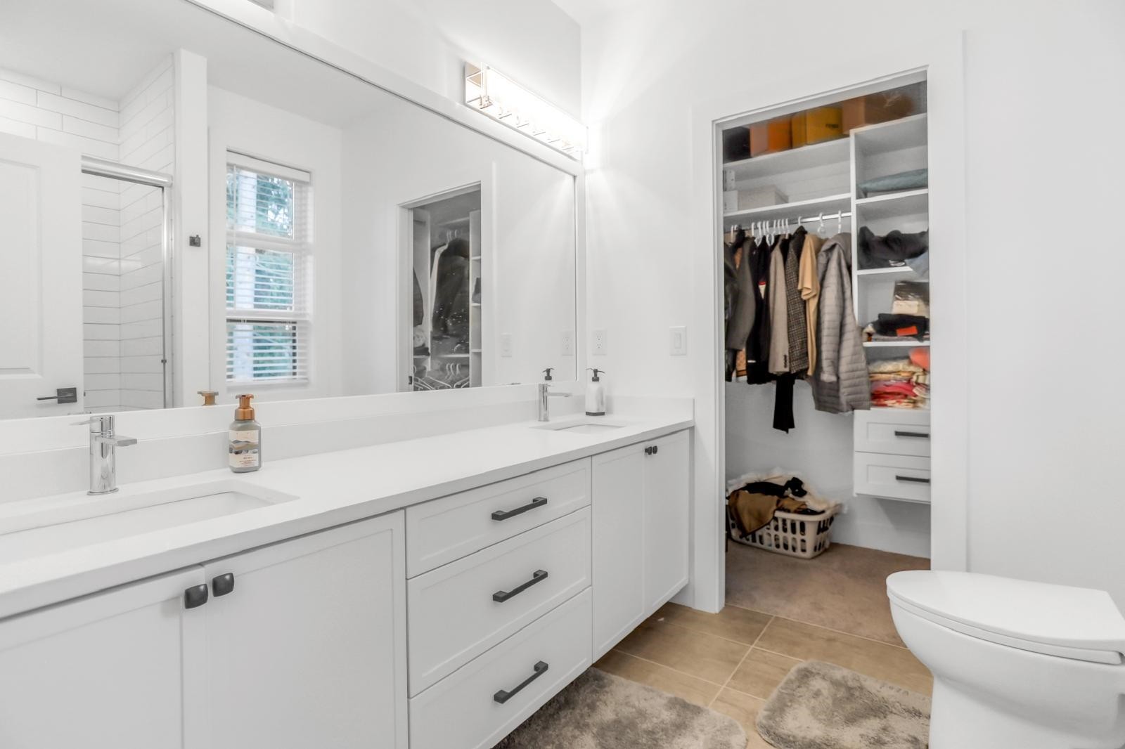 









32970


Tunbridge

Avenue, 2,
Mission,




BC
V2V 0J9

