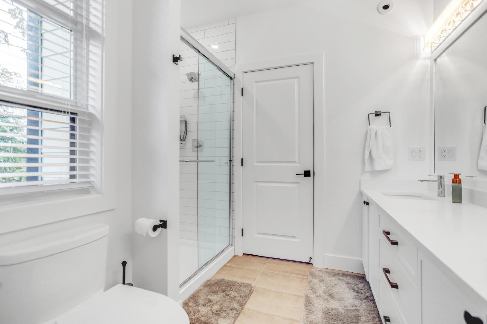 









32970


Tunbridge

Avenue, 2,
Mission,




BC
V2V 0J9

