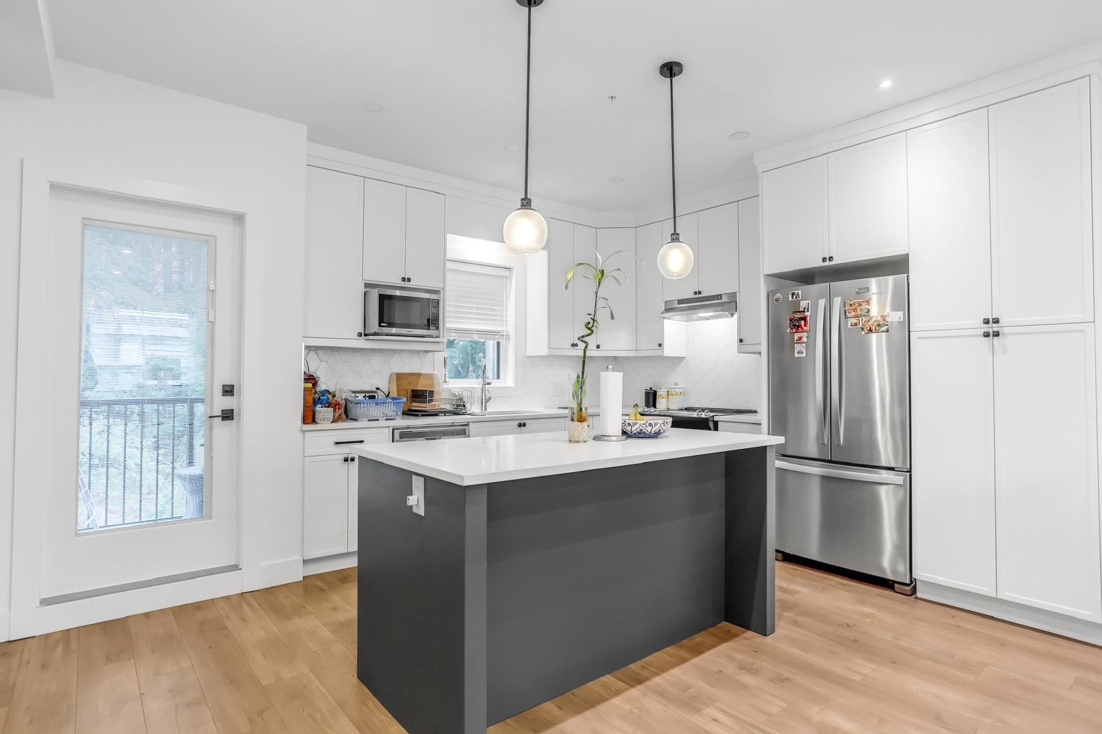 









32970


Tunbridge

Avenue, 2,
Mission,




BC
V2V 0J9

