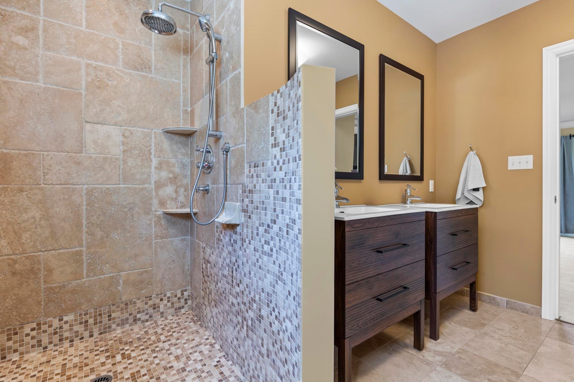 









34055


Ferndale

Avenue,
Mission,




BC
V2V 7G2

