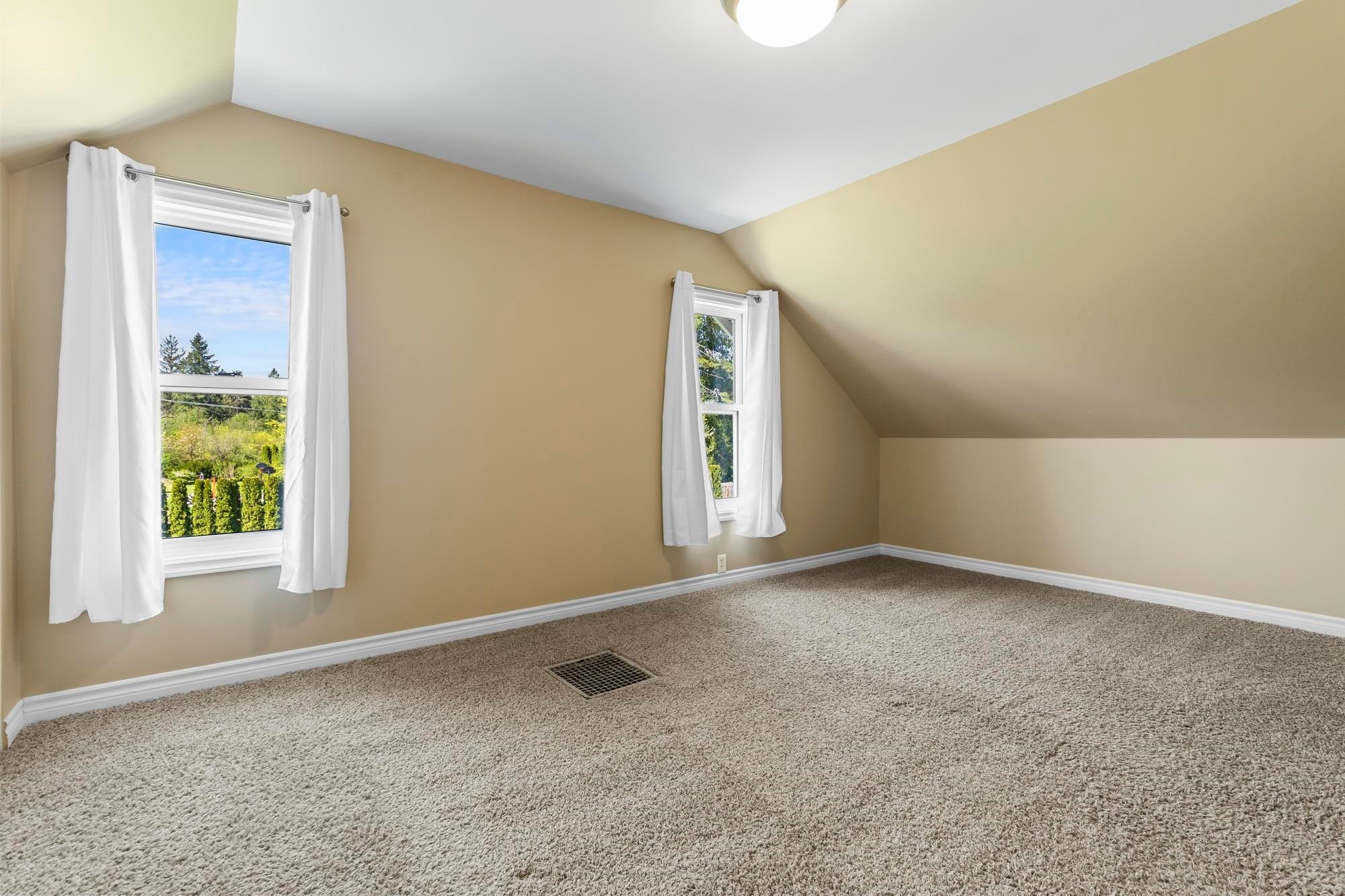 









34055


Ferndale

Avenue,
Mission,




BC
V2V 7G2

