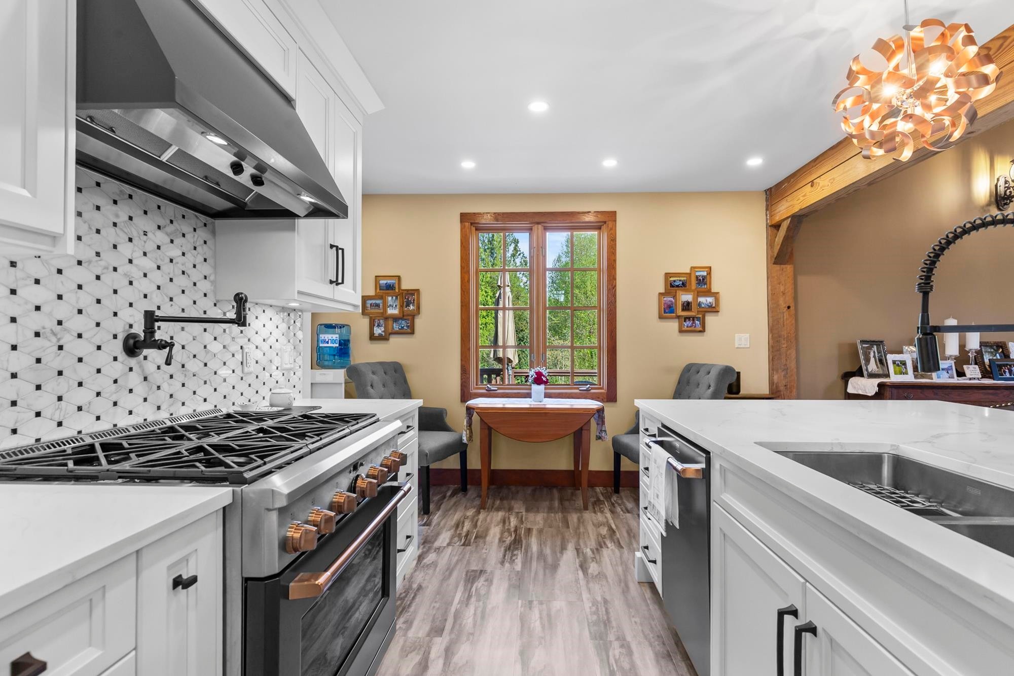 









34055


Ferndale

Avenue,
Mission,




BC
V2V 7G2

