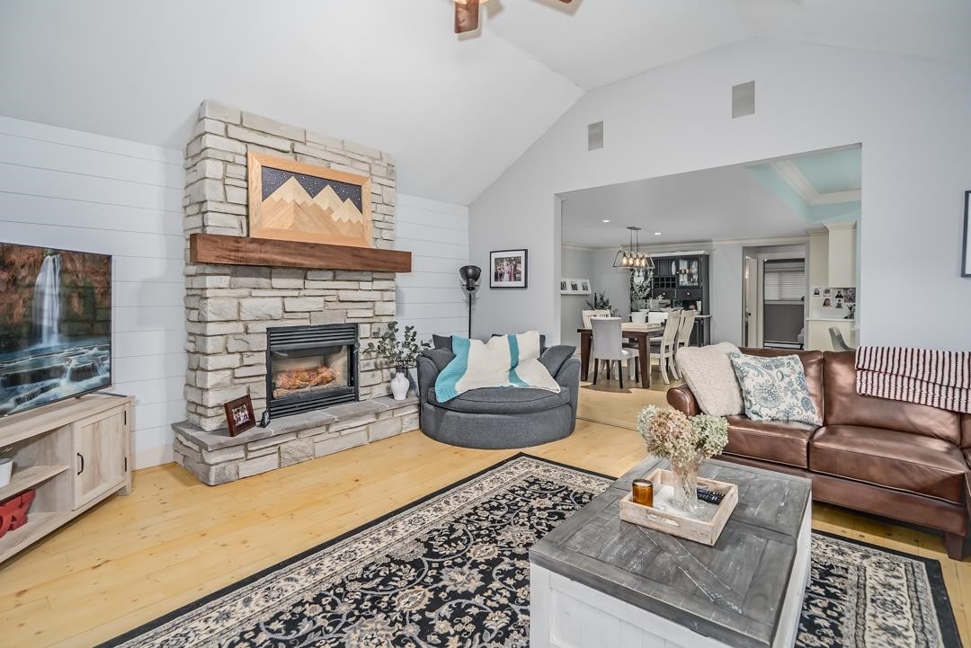 









5660


Riverside

Street,
Abbotsford,




BC
V4X 1T4

