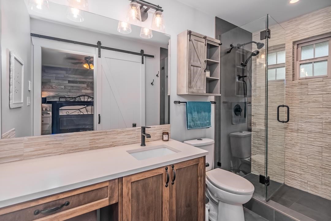 









5660


Riverside

Street,
Abbotsford,




BC
V4X 1T4

