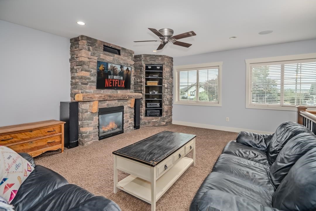 









5660


Riverside

Street,
Abbotsford,




BC
V4X 1T4

