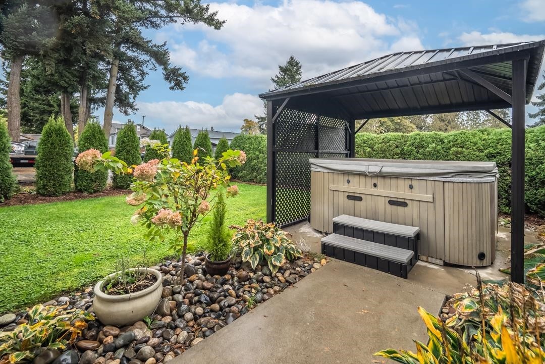 









5660


Riverside

Street,
Abbotsford,




BC
V4X 1T4

