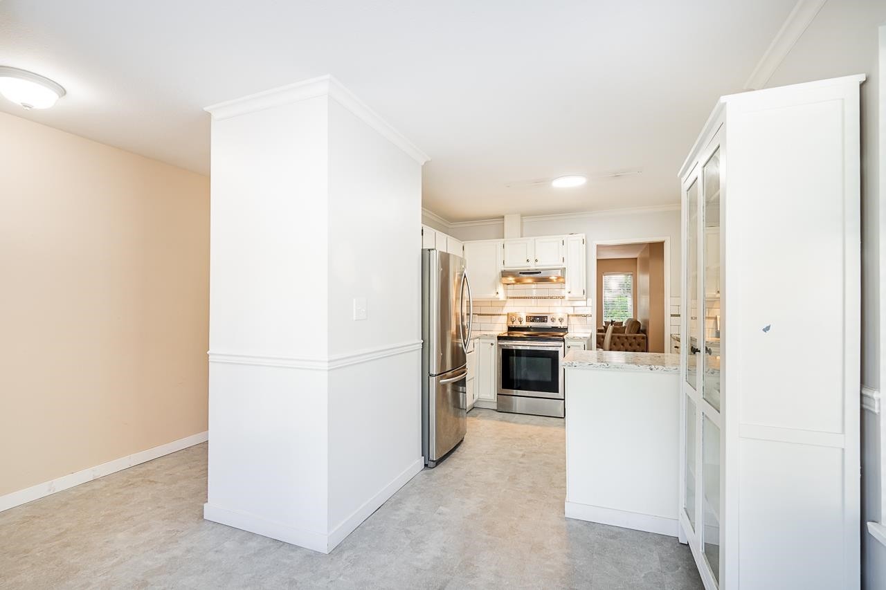 









6841


138

Street, 121,
Surrey,




BC
V3W 0A7

