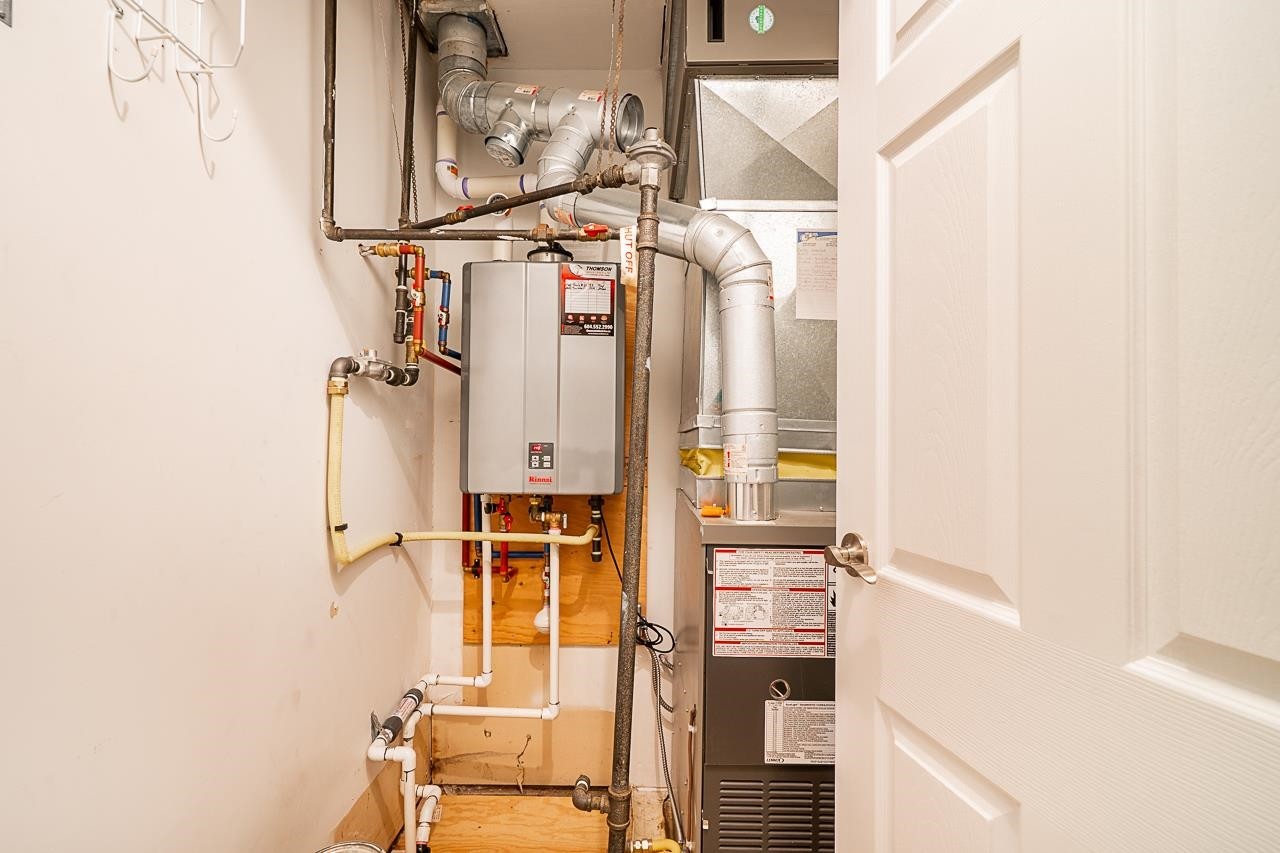 









6841


138

Street, 121,
Surrey,




BC
V3W 0A7

