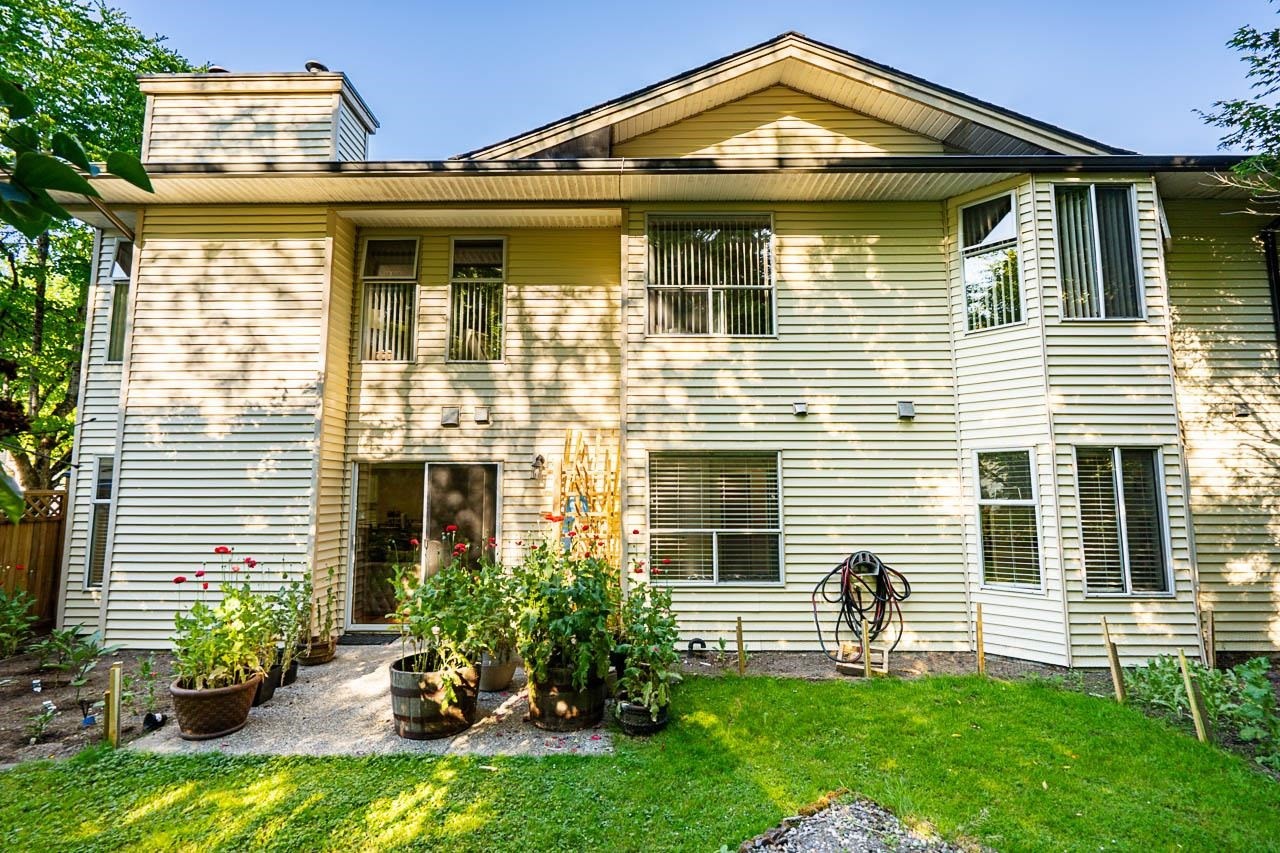 









6841


138

Street, 121,
Surrey,




BC
V3W 0A7

