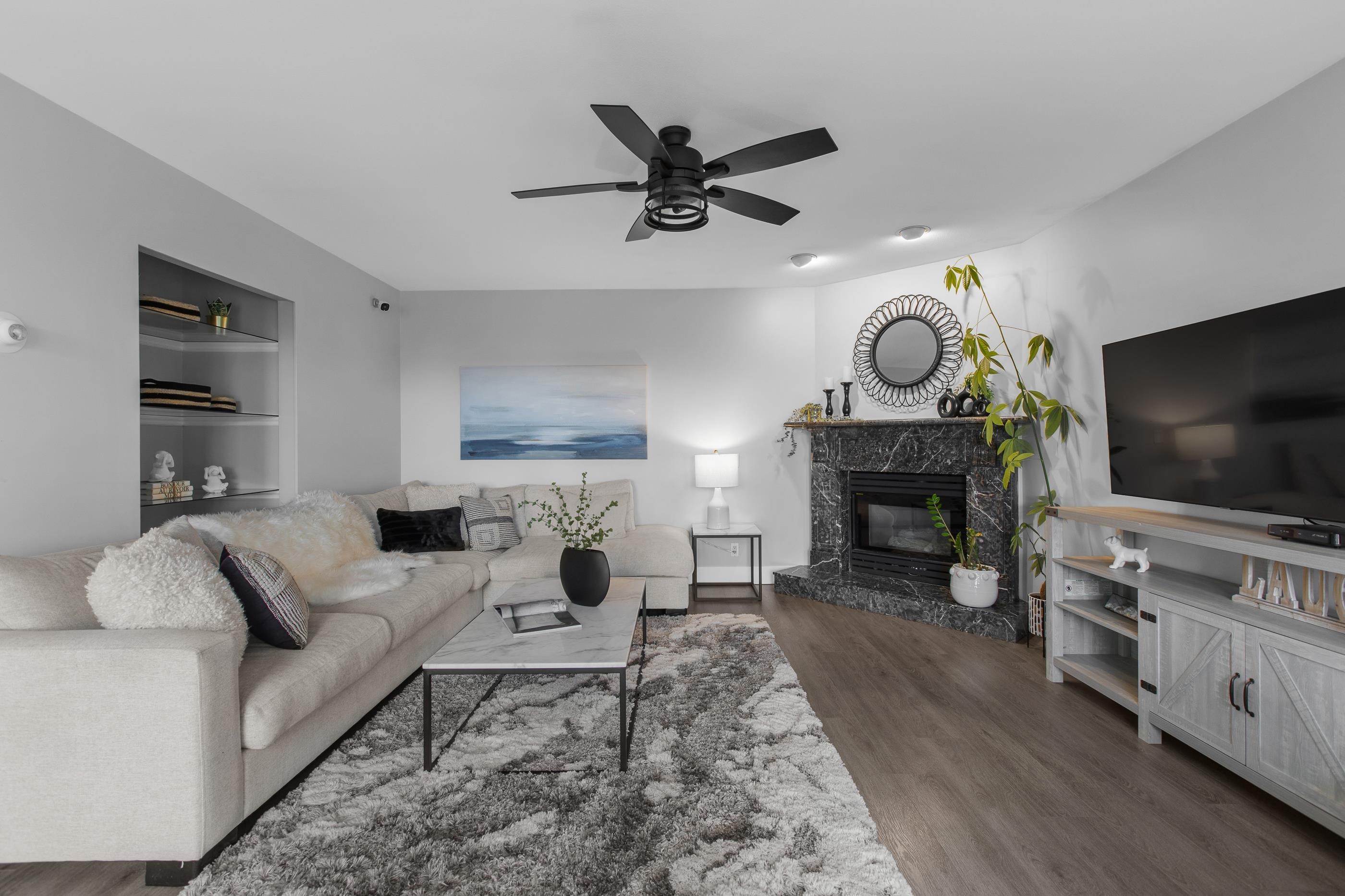 









1170


Dolphin

Street,
White Rock,




BC
V4B 4G8

