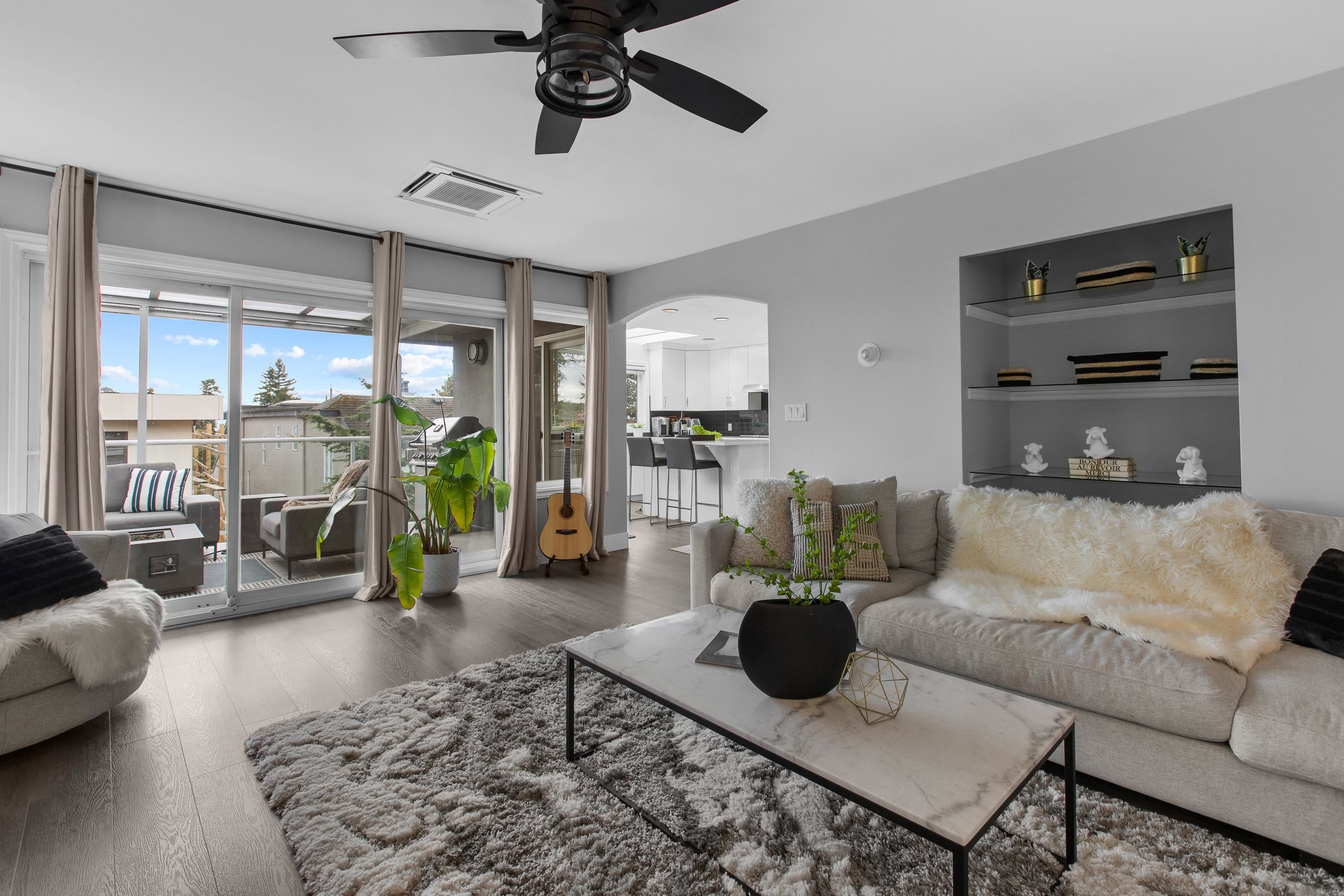 









1170


Dolphin

Street,
White Rock,




BC
V4B 4G8

