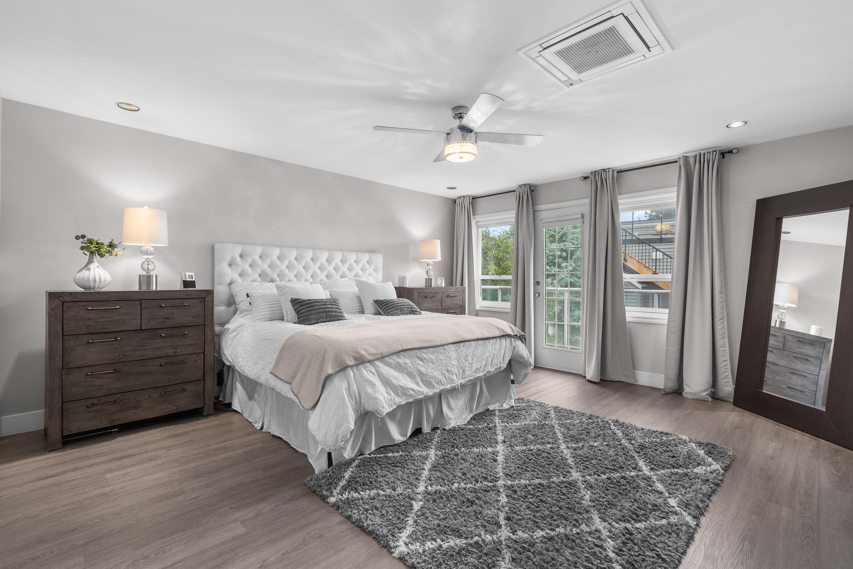 









1170


Dolphin

Street,
White Rock,




BC
V4B 4G8

