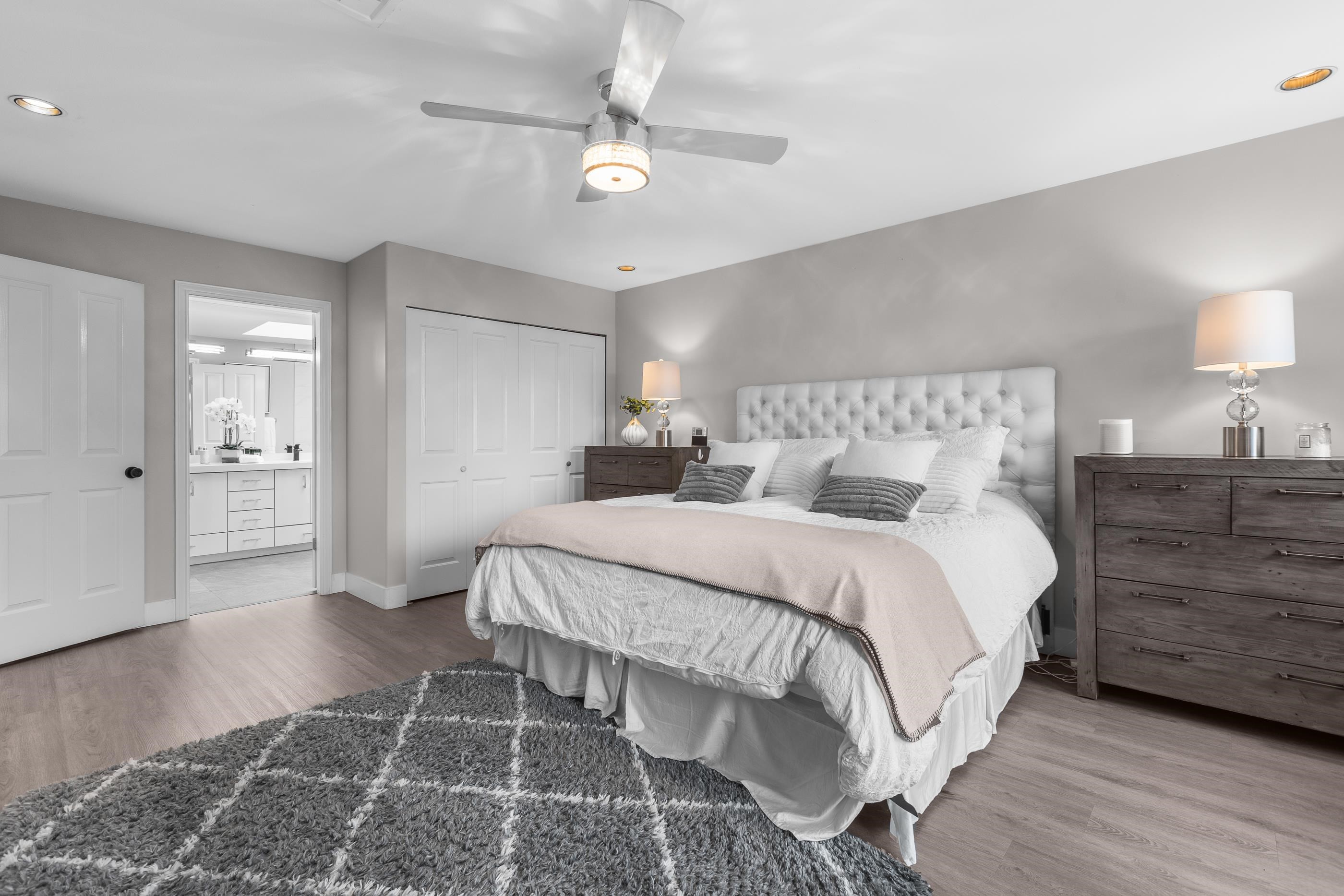 









1170


Dolphin

Street,
White Rock,




BC
V4B 4G8

