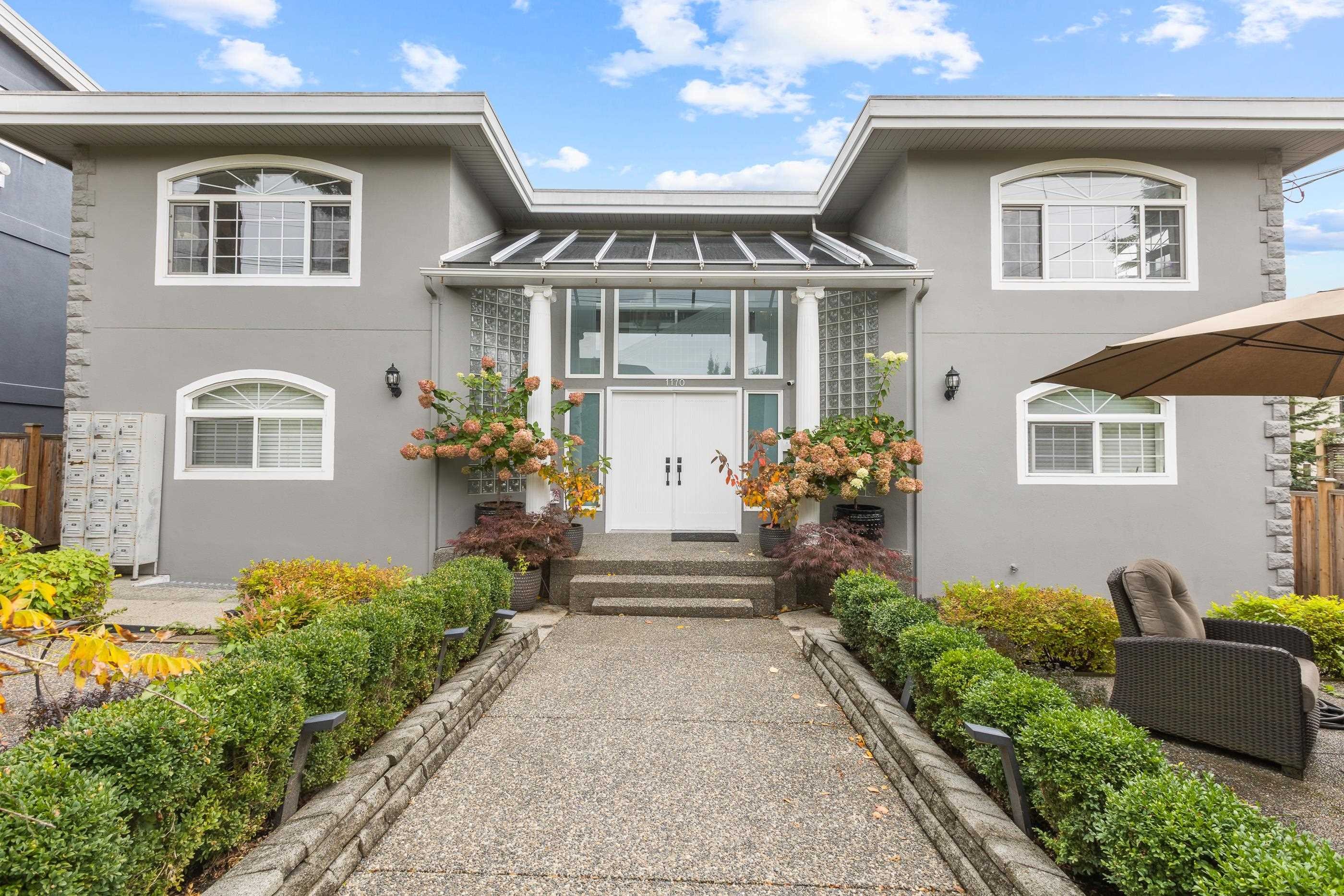 









1170


Dolphin

Street,
White Rock,




BC
V4B 4G8

