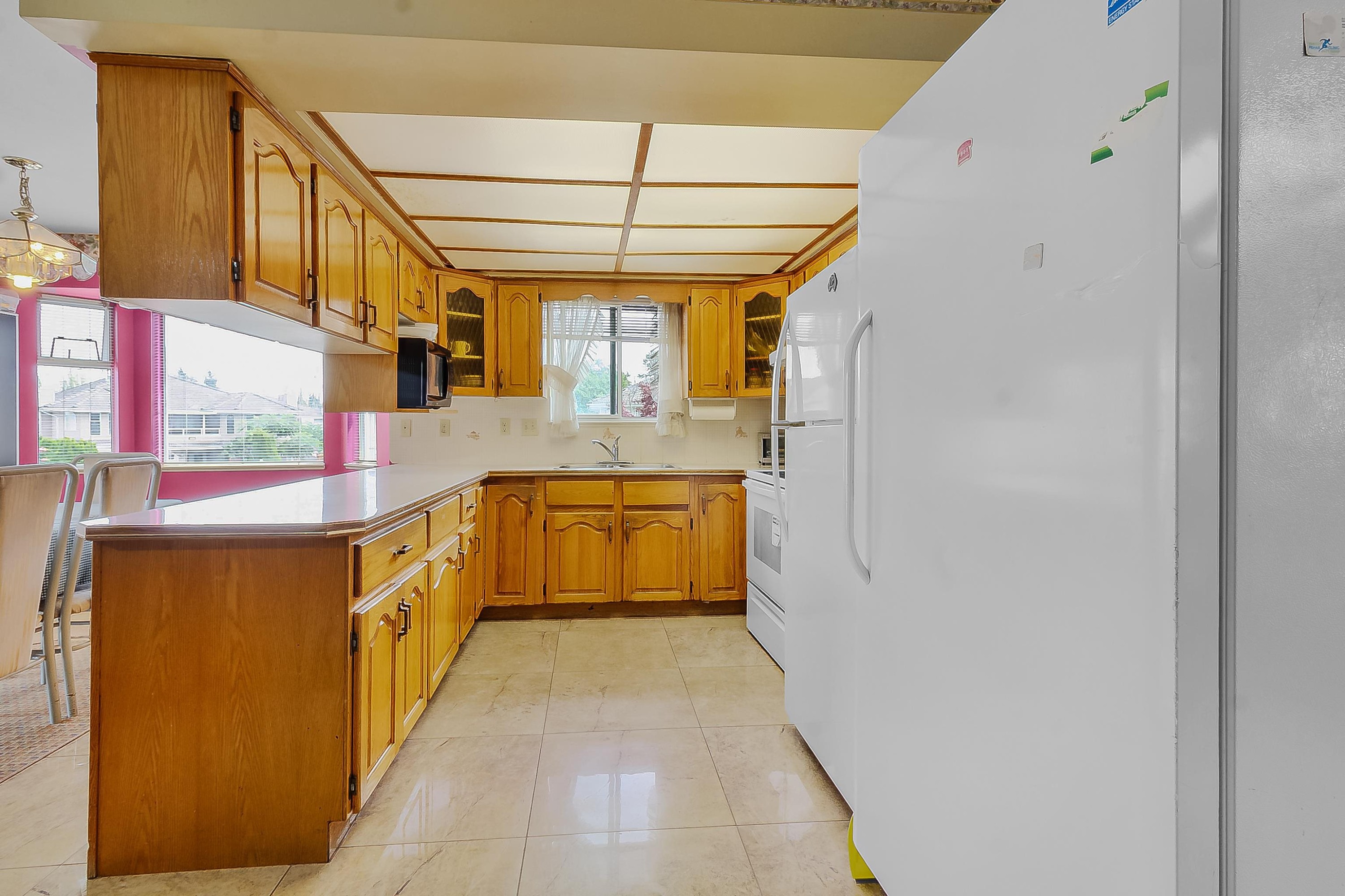 









12441


71a

Avenue,
Surrey,




BC
V3W 0P7

