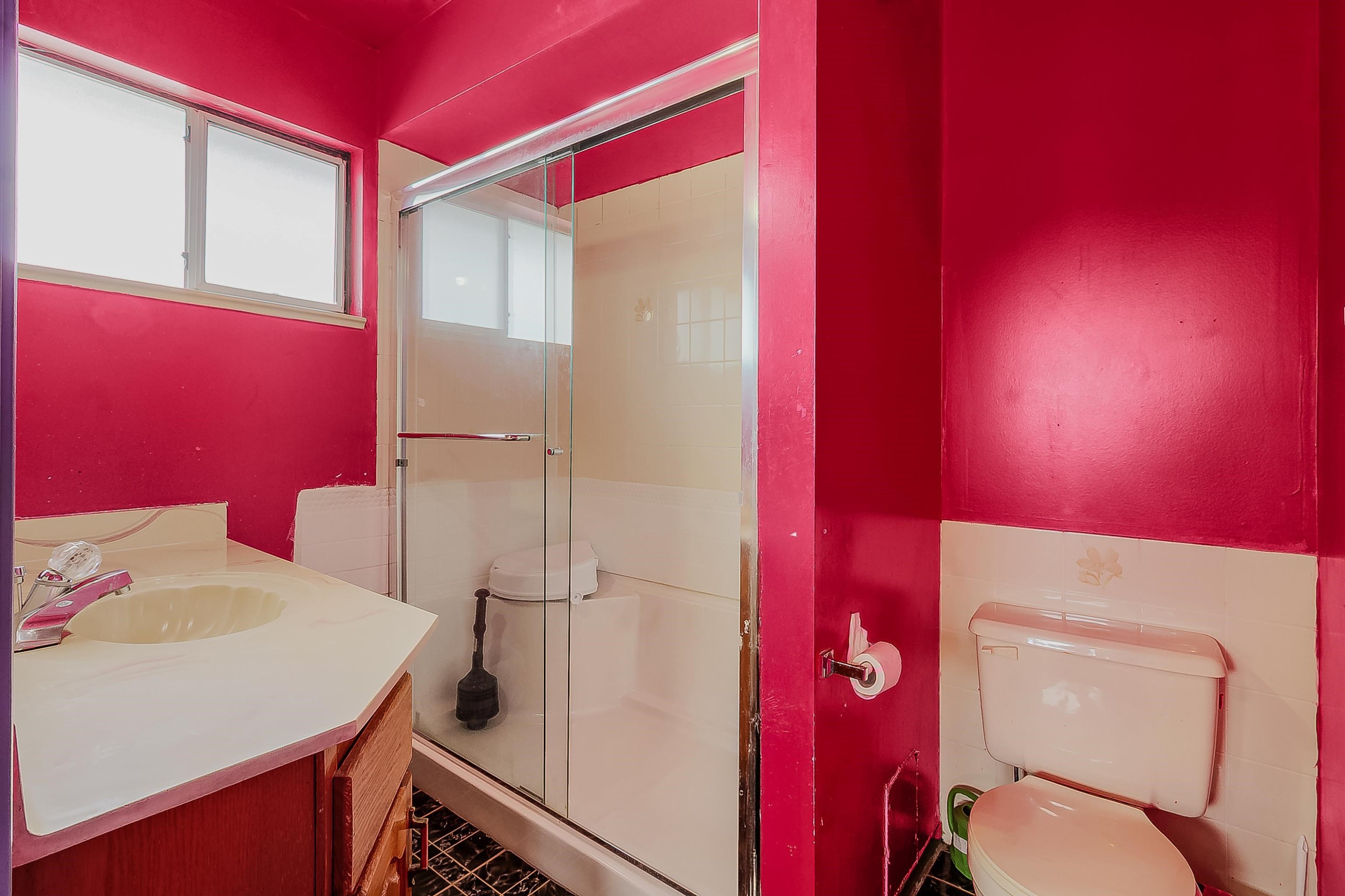 









12441


71a

Avenue,
Surrey,




BC
V3W 0P7

