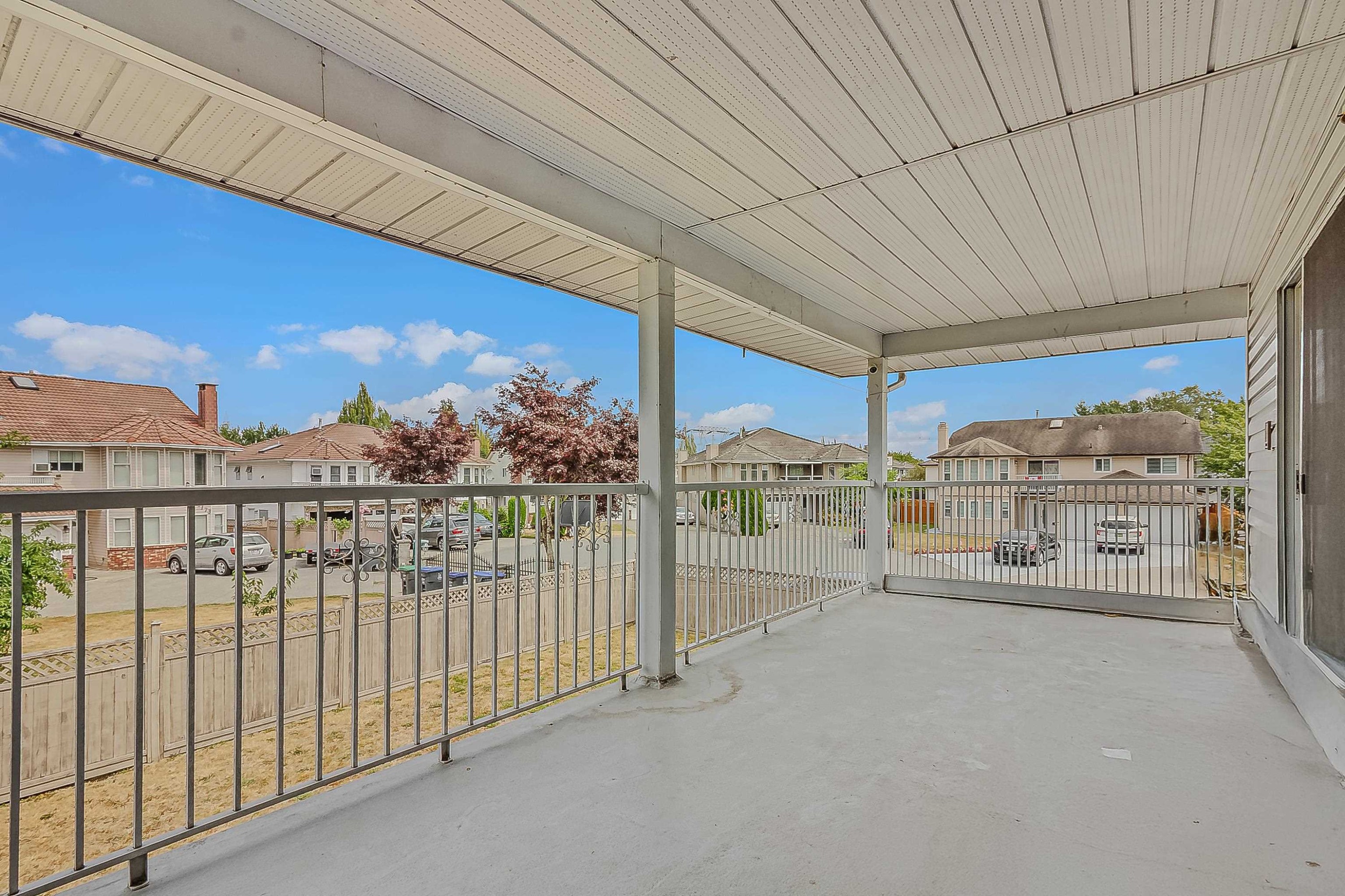 









12441


71a

Avenue,
Surrey,




BC
V3W 0P7

