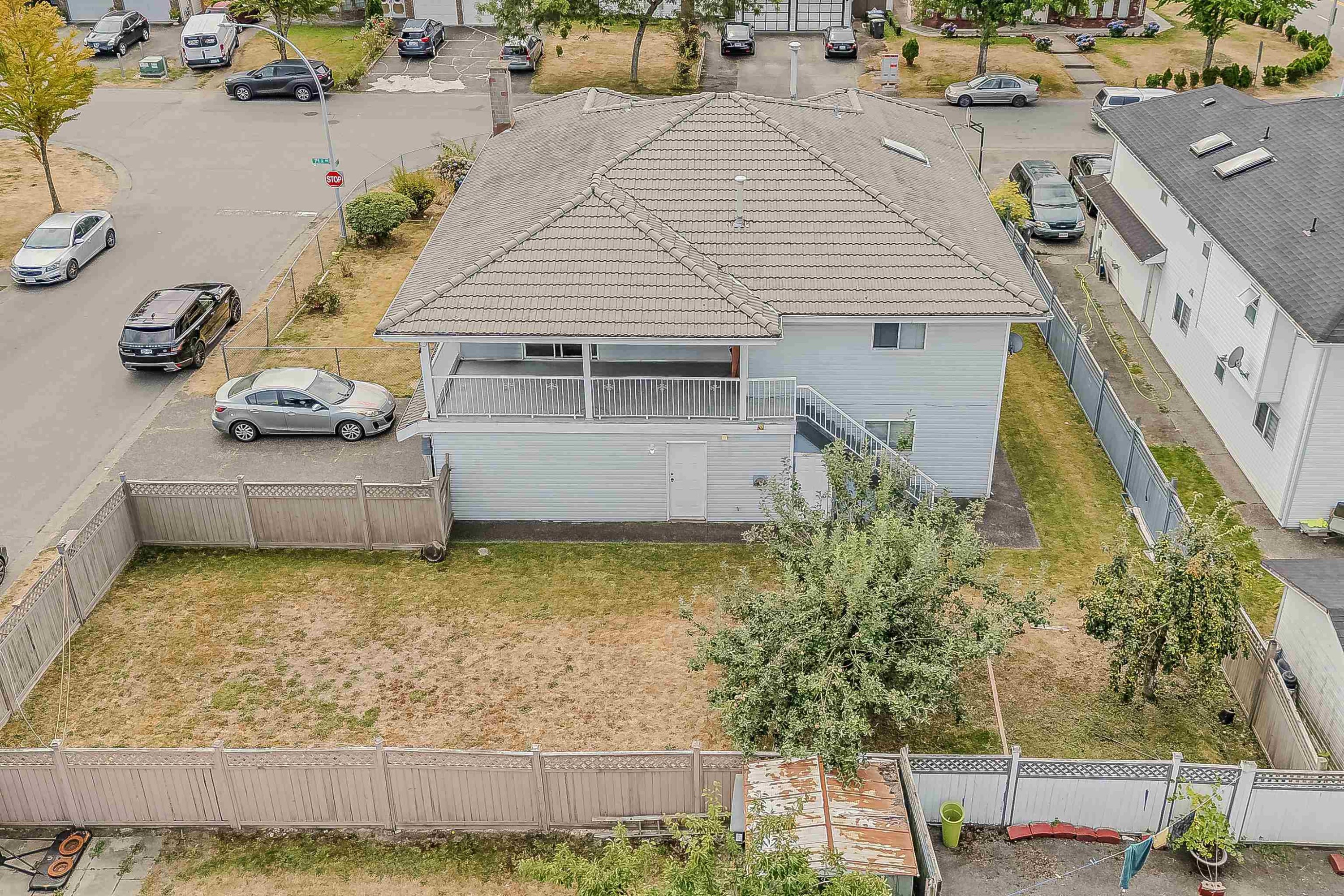 









12441


71a

Avenue,
Surrey,




BC
V3W 0P7

