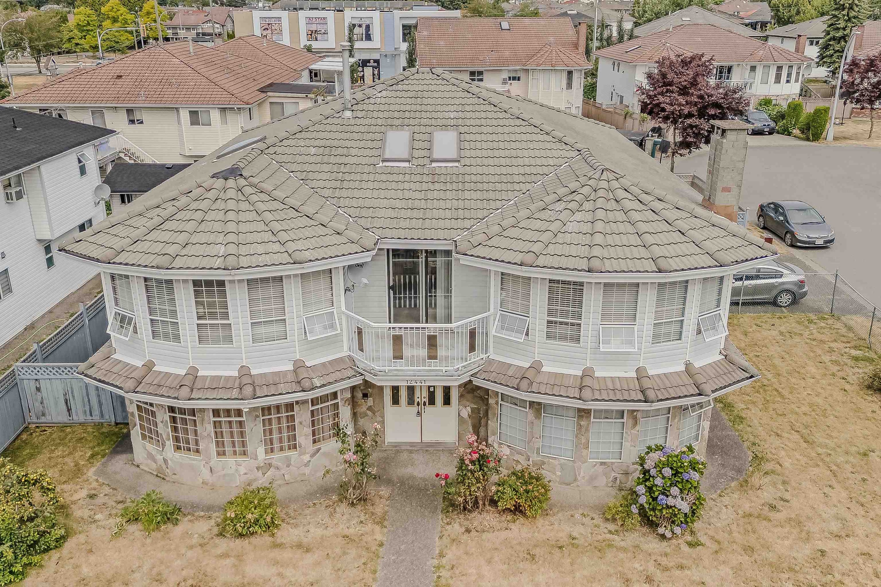 









12441


71a

Avenue,
Surrey,




BC
V3W 0P7

