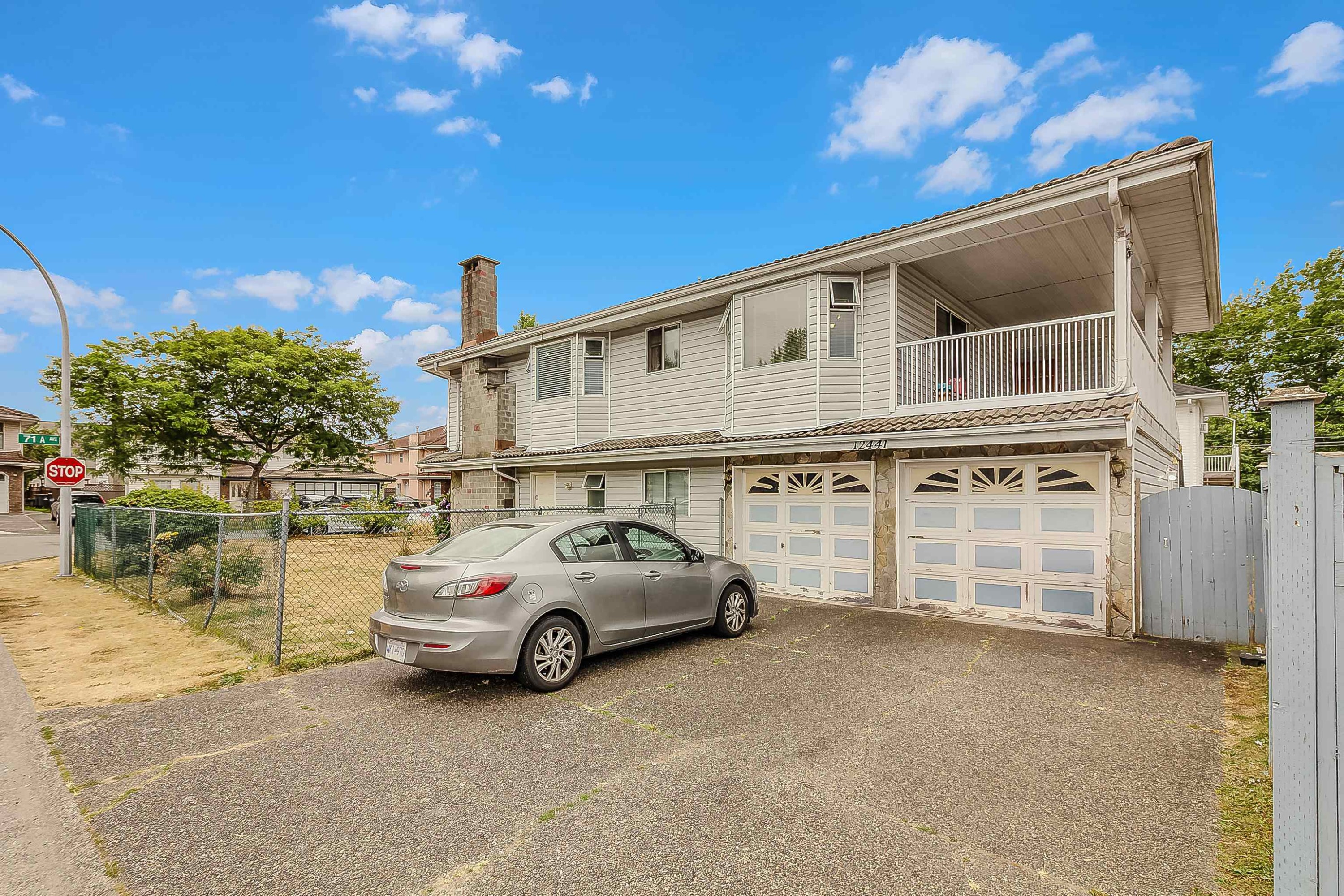 









12441


71a

Avenue,
Surrey,




BC
V3W 0P7

