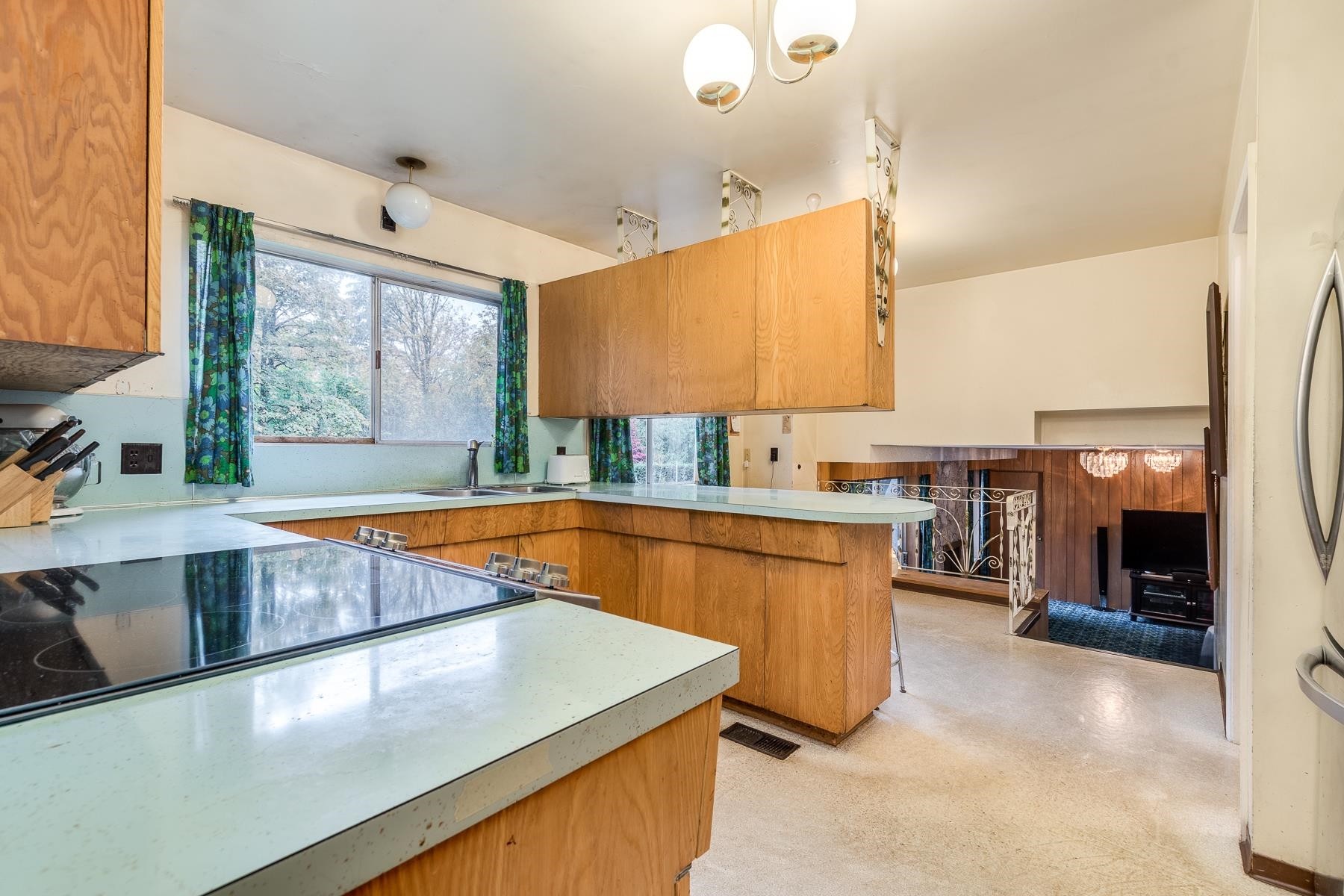 









14457


110

Avenue,
Surrey,




BC
V3R 2A4

