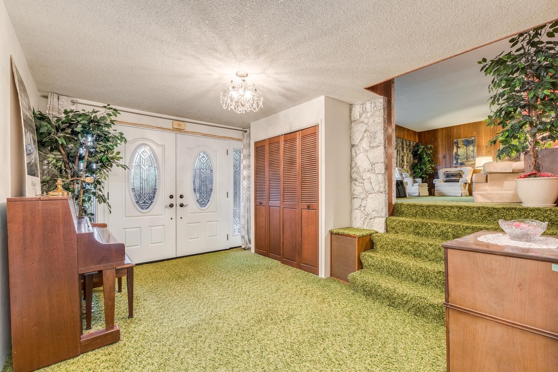 









14457


110

Avenue,
Surrey,




BC
V3R 2A4

