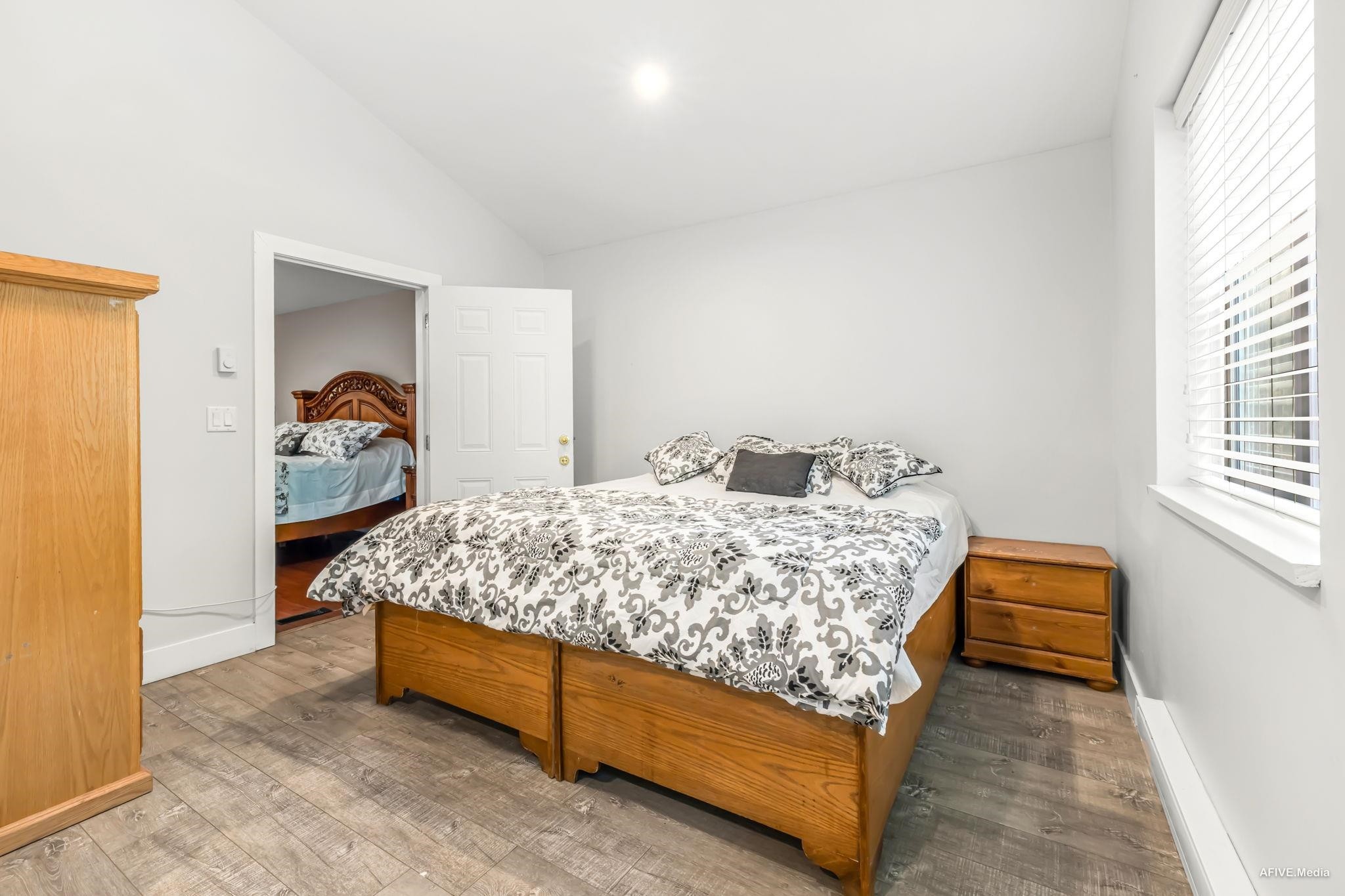 









9087


144

Street,
Surrey,




BC
V3V 5Z8

