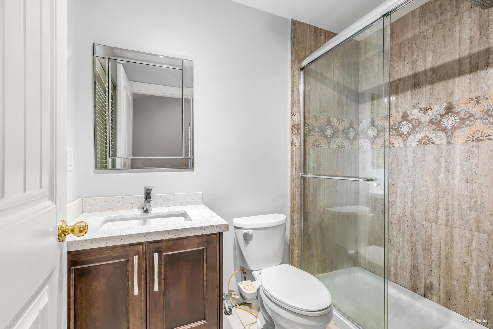 









9087


144

Street,
Surrey,




BC
V3V 5Z8

