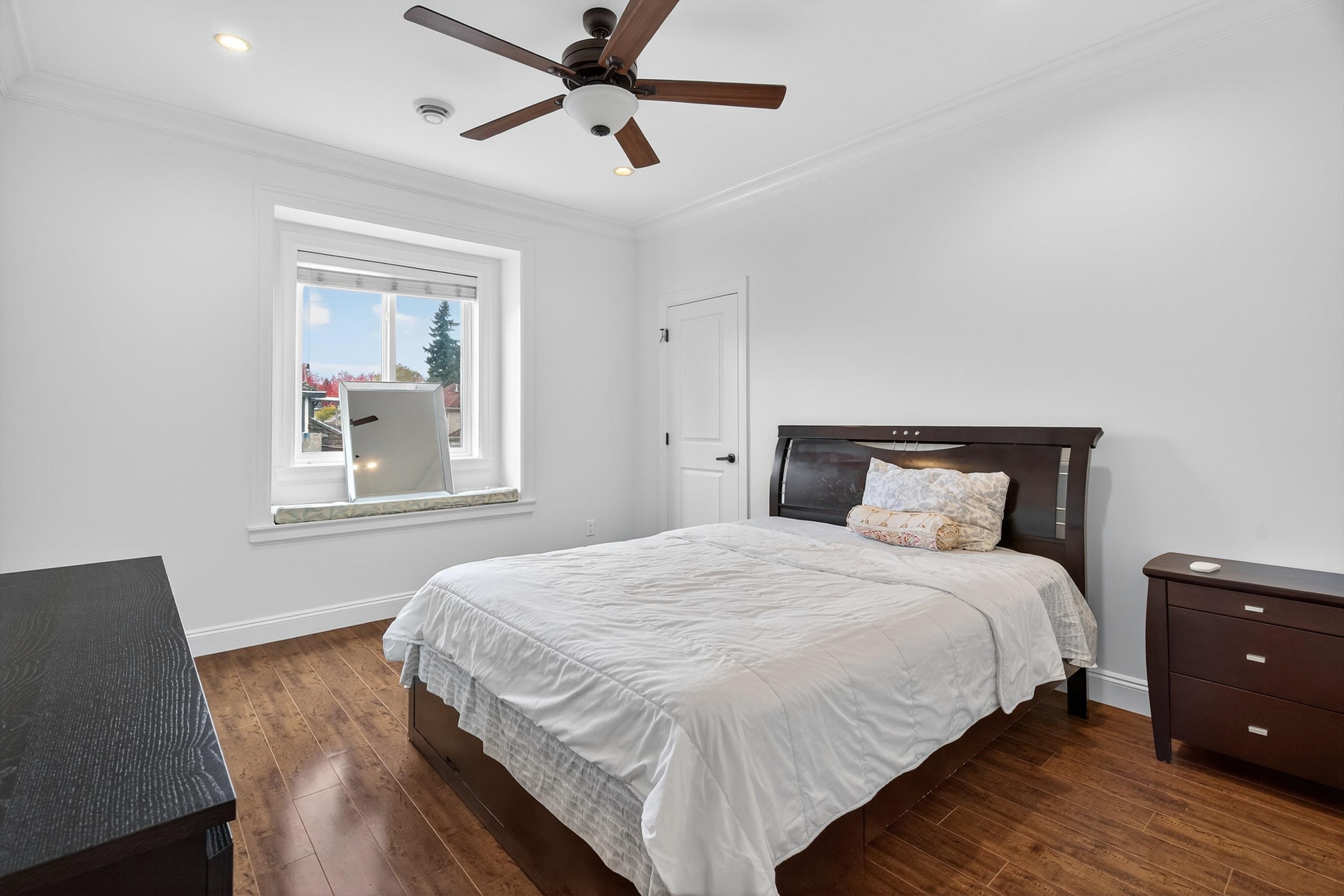 









13255


62

Avenue,
Surrey,




BC
V3X 2H7

