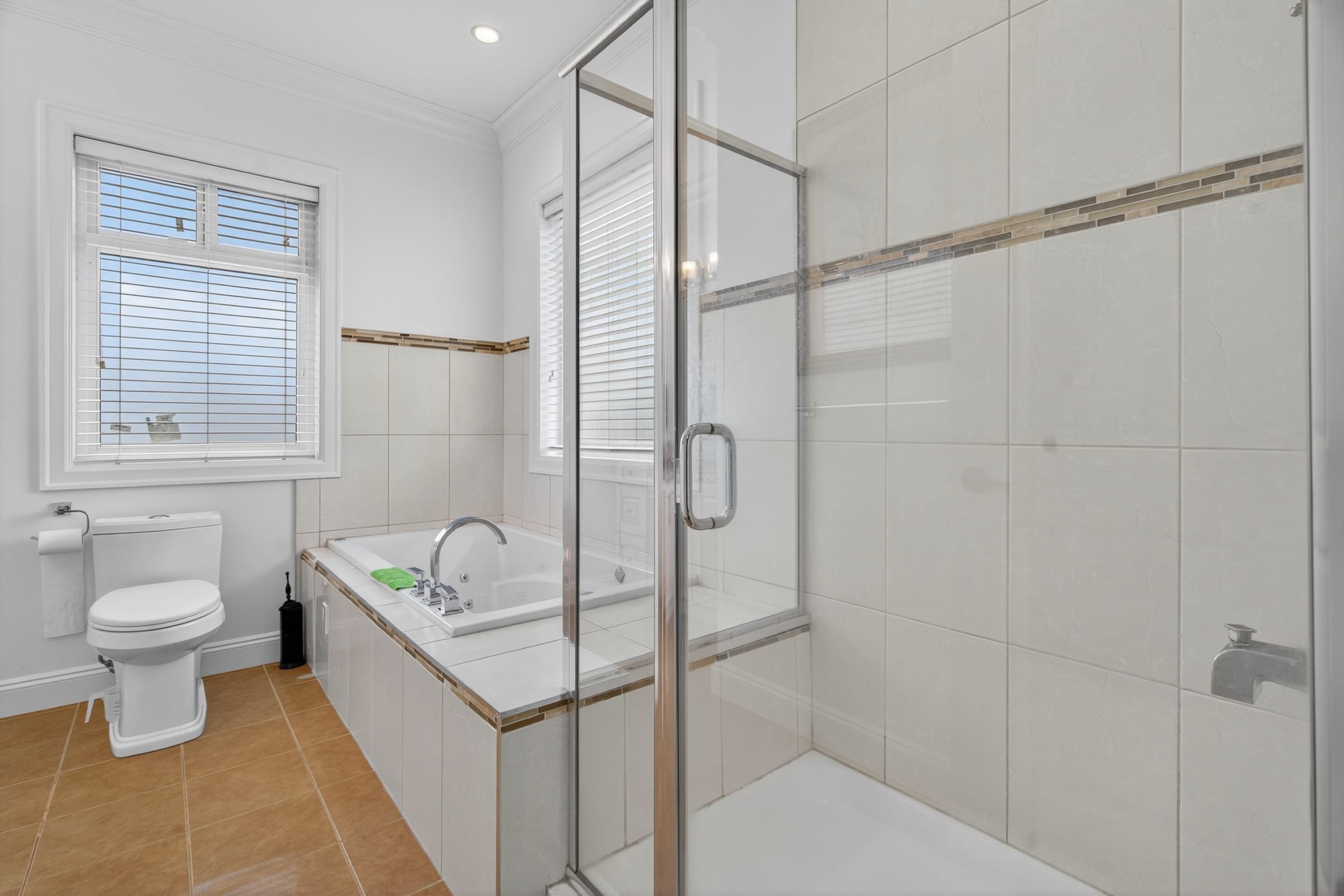 









13255


62

Avenue,
Surrey,




BC
V3X 2H7

