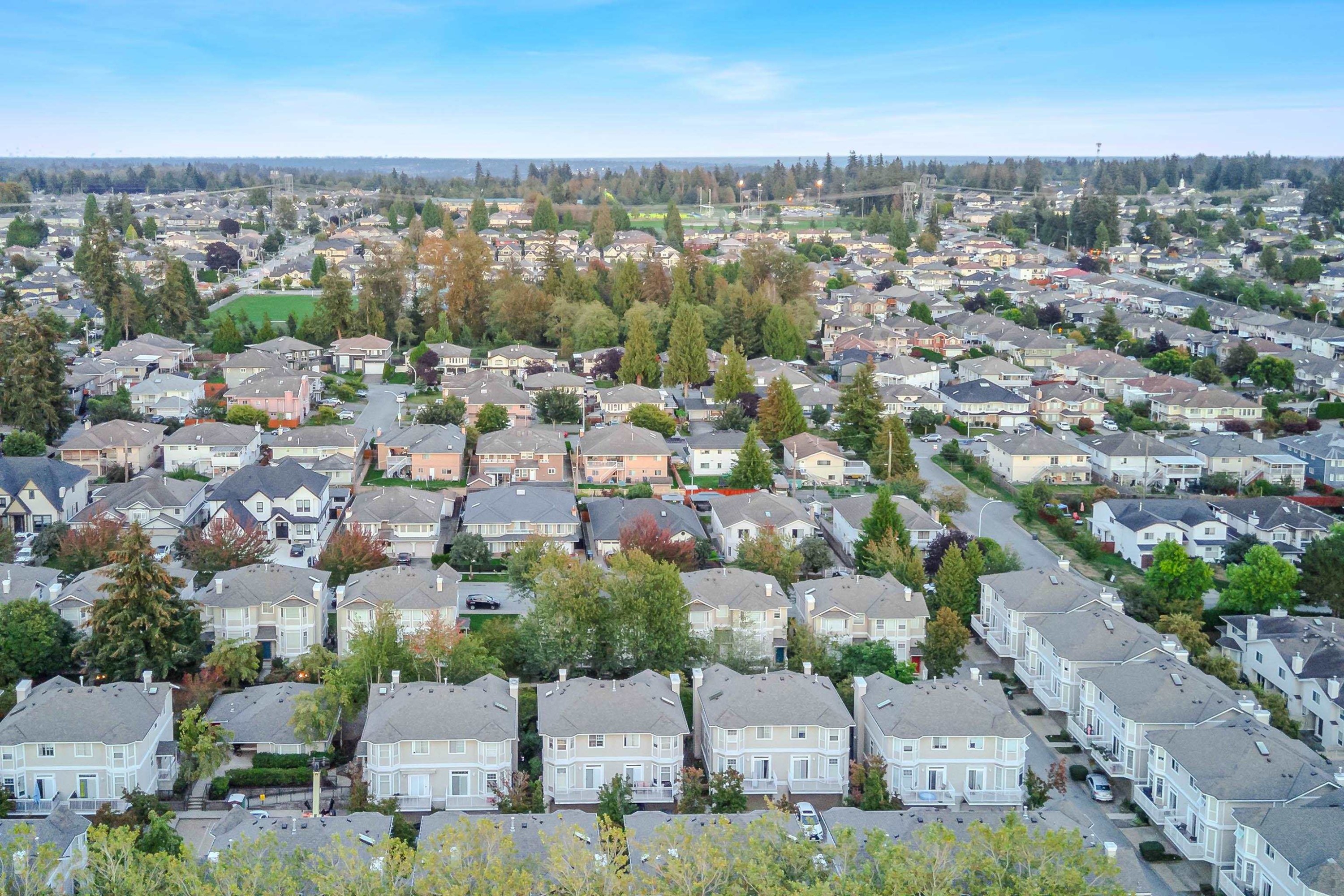 









6518


121

Street, 16,
Surrey,




BC
V3W 1C4

