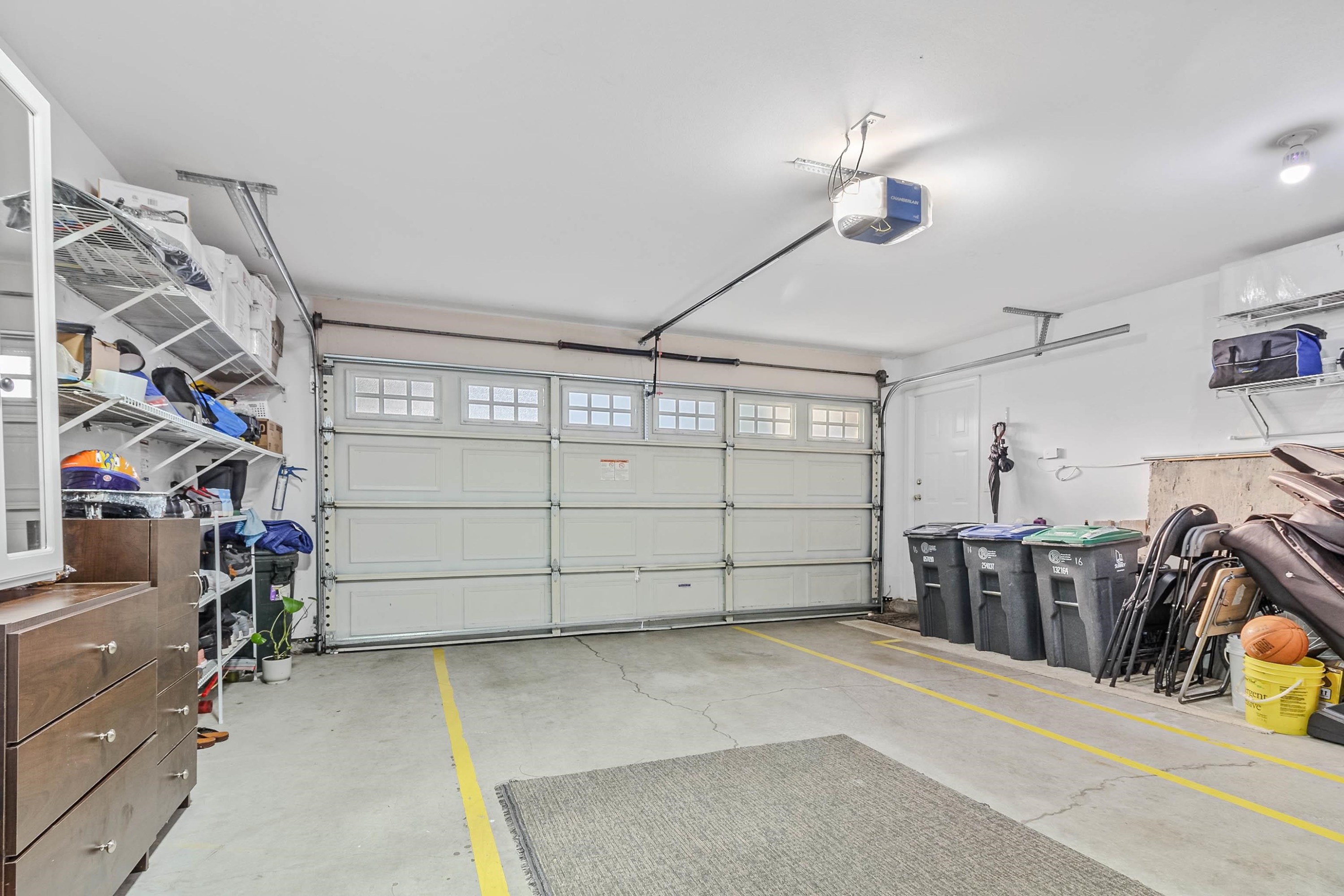 









6518


121

Street, 16,
Surrey,




BC
V3W 1C4

