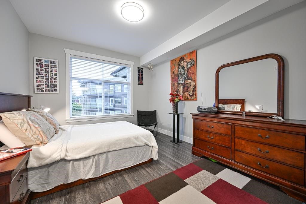 









8183


121a

Street, 313,
Surrey,




BC
V3W 1S7

