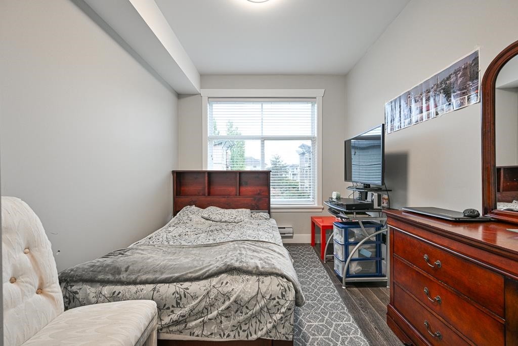 









8183


121a

Street, 313,
Surrey,




BC
V3W 1S7

