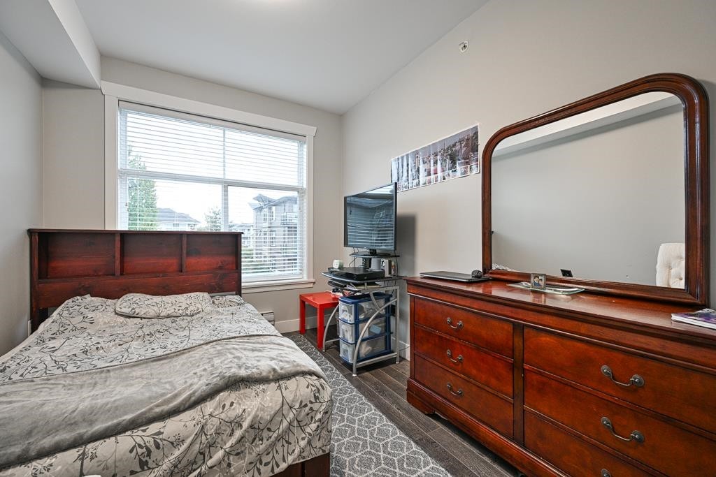 









8183


121a

Street, 313,
Surrey,




BC
V3W 1S7

