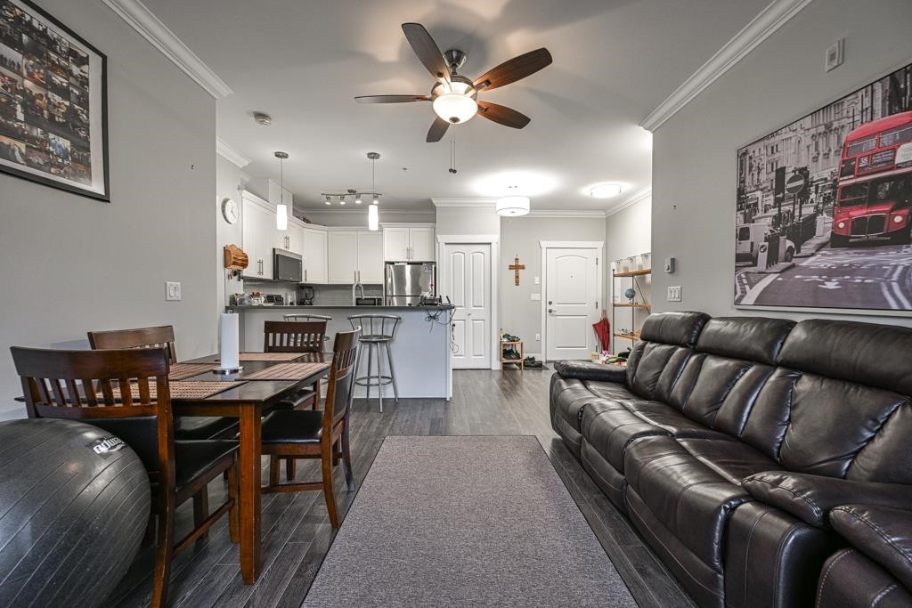 









8183


121a

Street, 313,
Surrey,




BC
V3W 1S7

