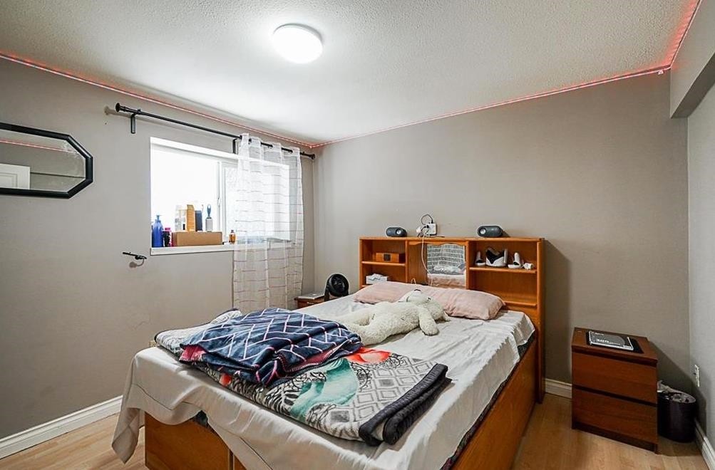 









15084


86a

Avenue,
Surrey,




BC
V3S 4V1

