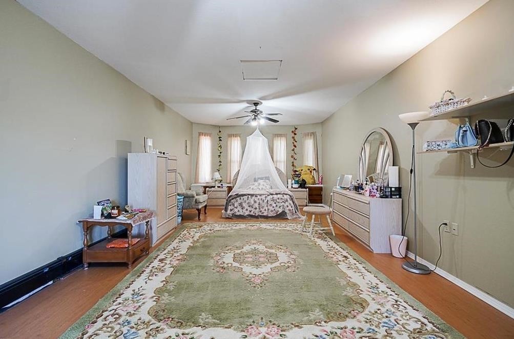 









15084


86a

Avenue,
Surrey,




BC
V3S 4V1

