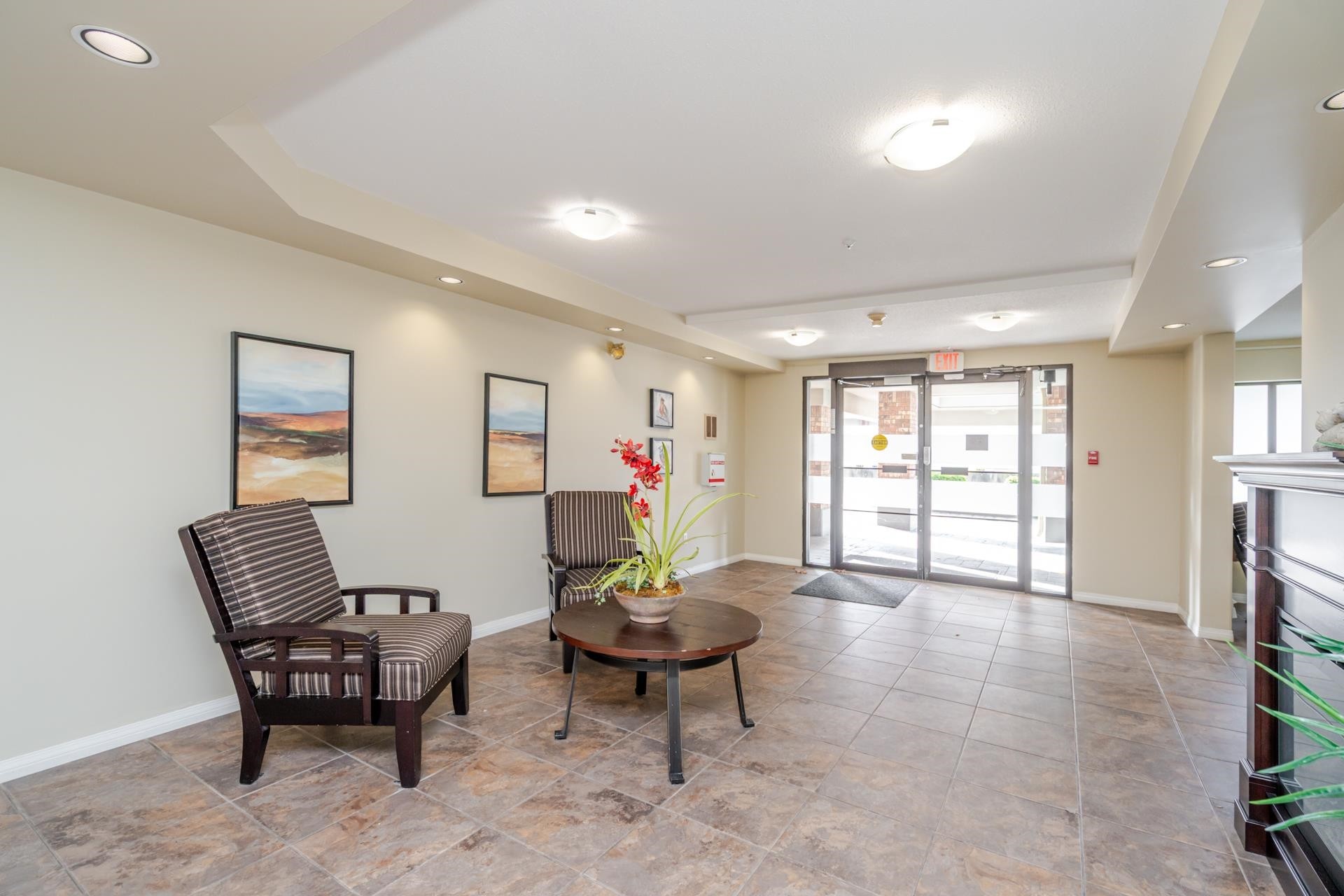









15241


18

Avenue, 306,
Surrey,




BC
V4A 1W9

