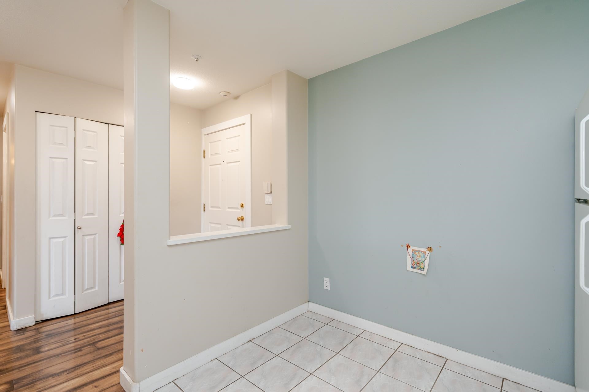 









15241


18

Avenue, 306,
Surrey,




BC
V4A 1W9


