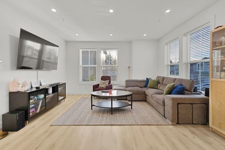 









20680


76b

Avenue, 1,
Langley,




BC
V2Y 4L2

