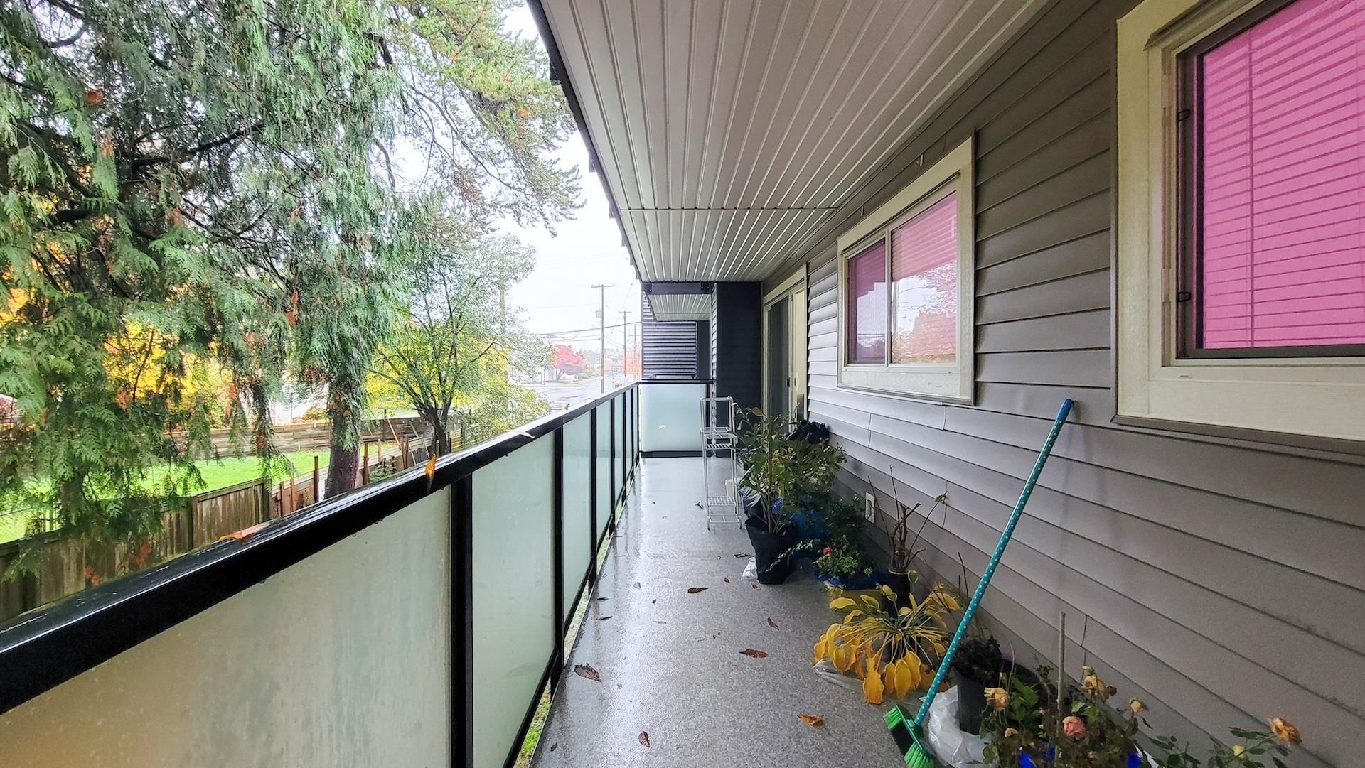 









33400


Bourquin

Place, 214,
Abbotsford,




BC
V2S 5G3

