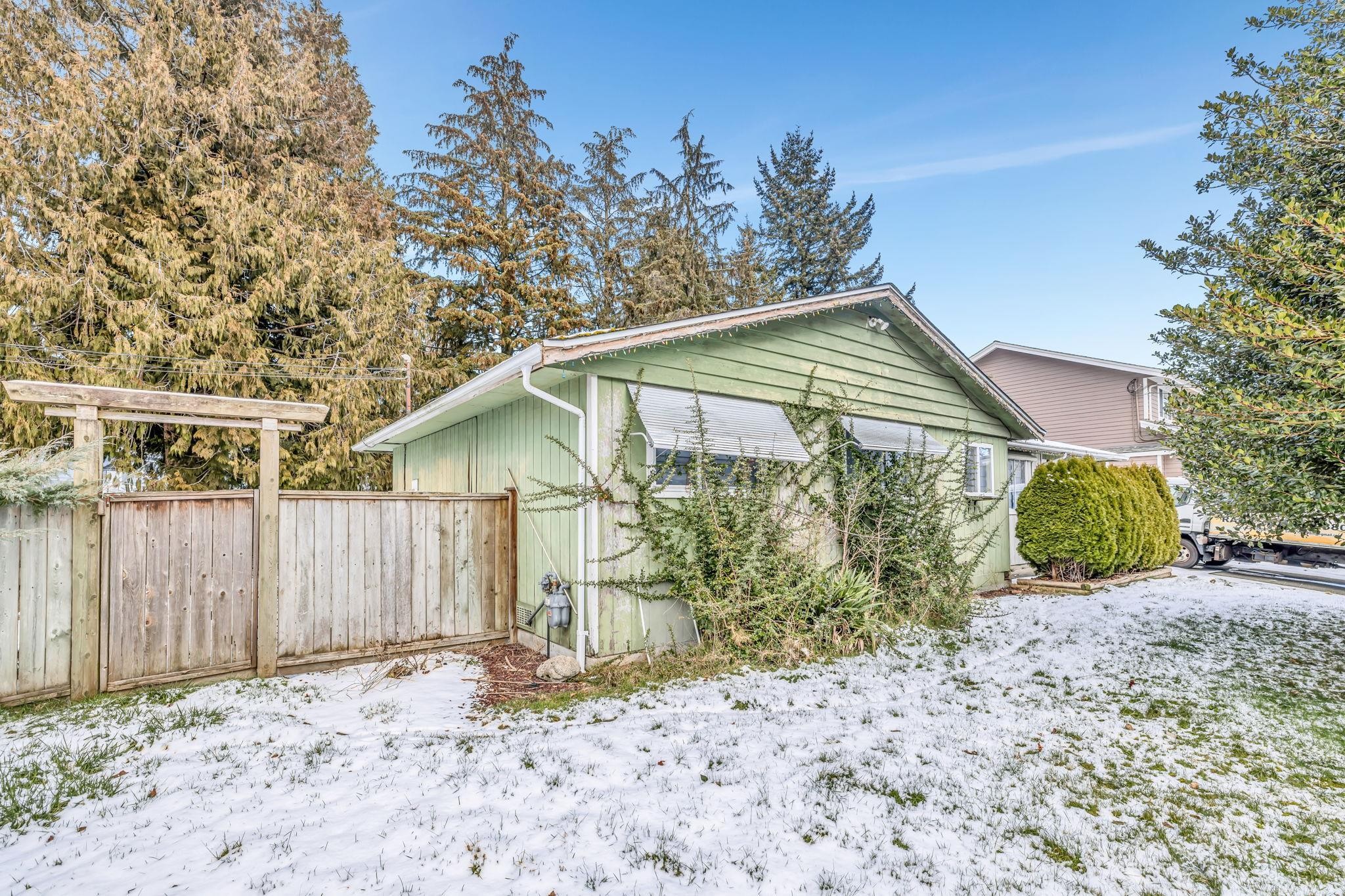 









11377


77

Avenue,
Delta,




BC
V4C 1M2

